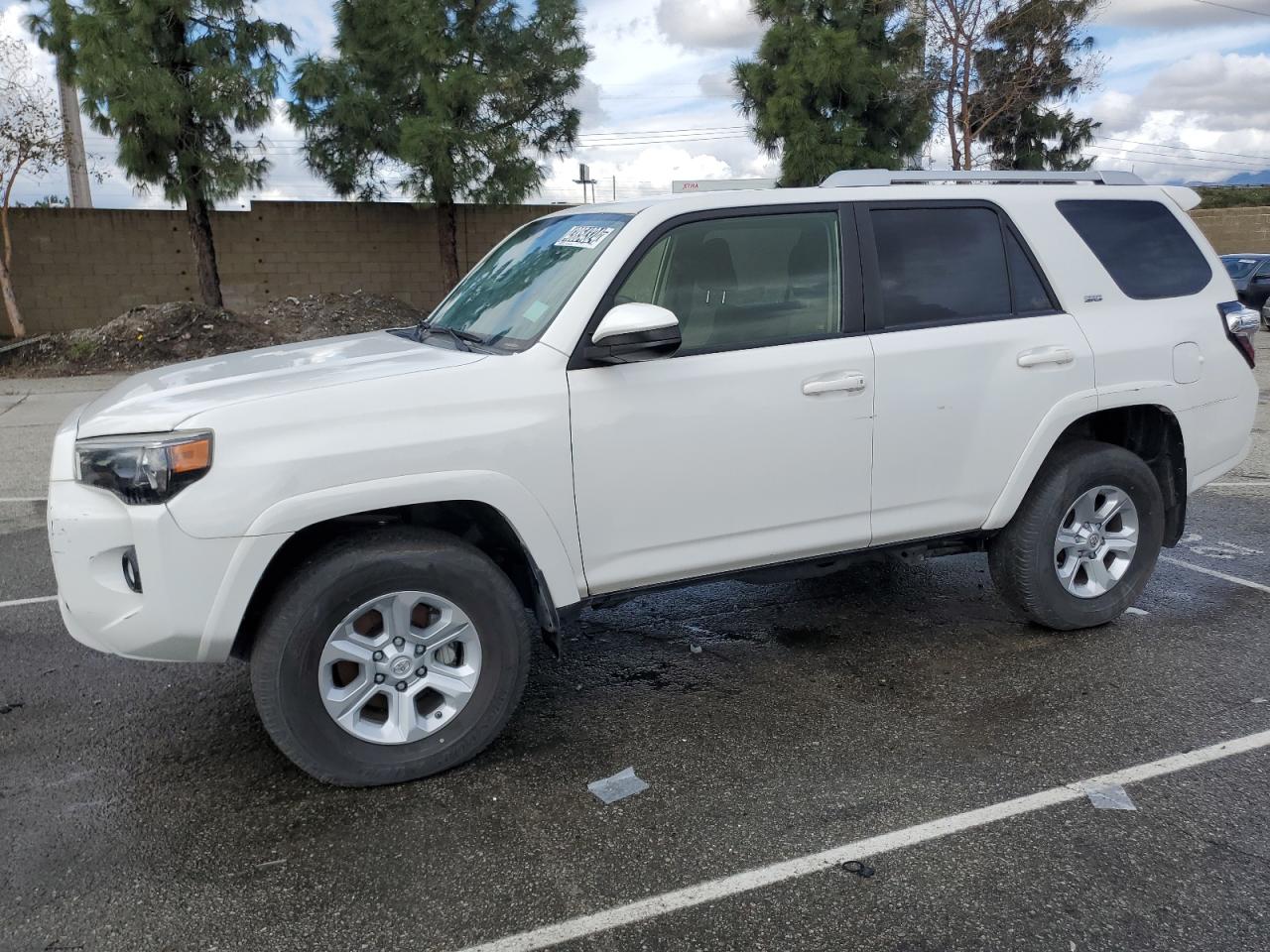 TOYOTA 4RUNNER 2018 jtebu5jr7j5581343