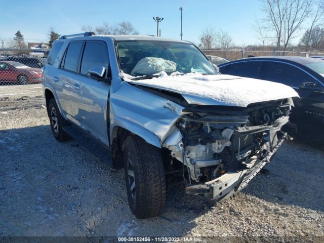 TOYOTA 4RUNNER 2018 jtebu5jr8j5598295