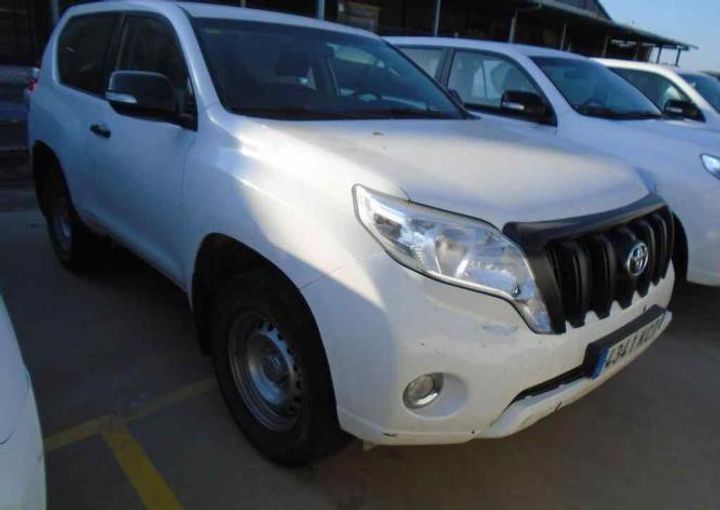 TOYOTA LANDCRUISER 2017 jtecr3fj005004701