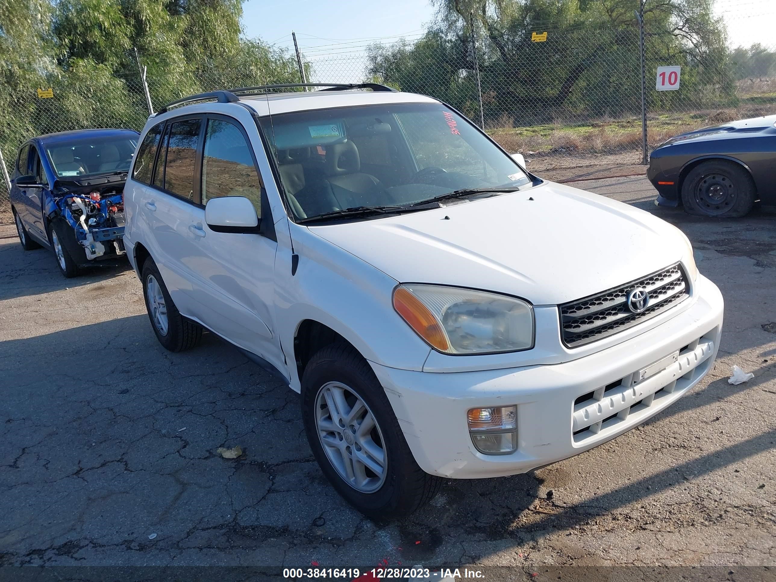 TOYOTA RAV 4 2002 jtegh20v920063630