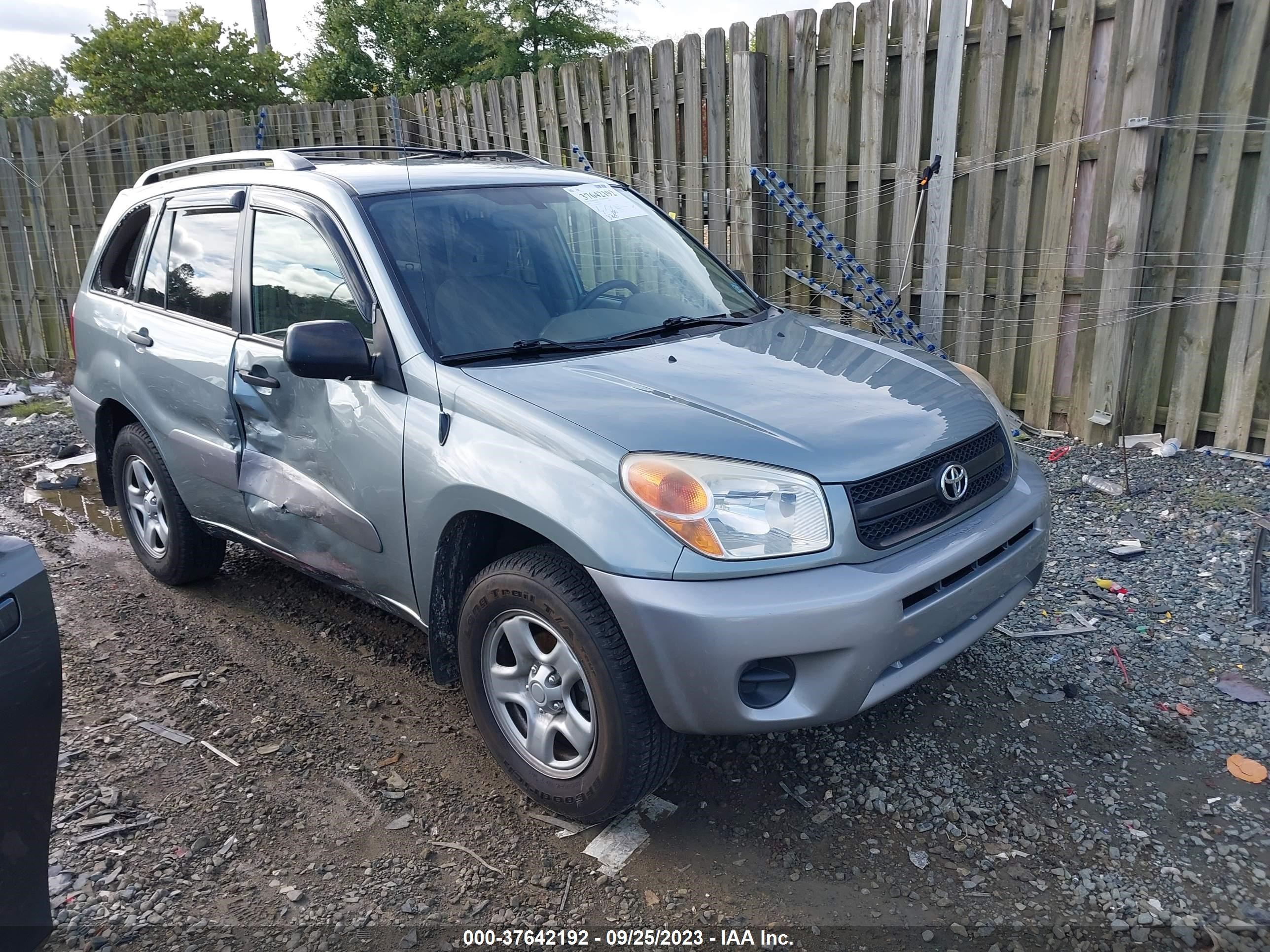 TOYOTA RAV 4 2005 jtehd20v056043641