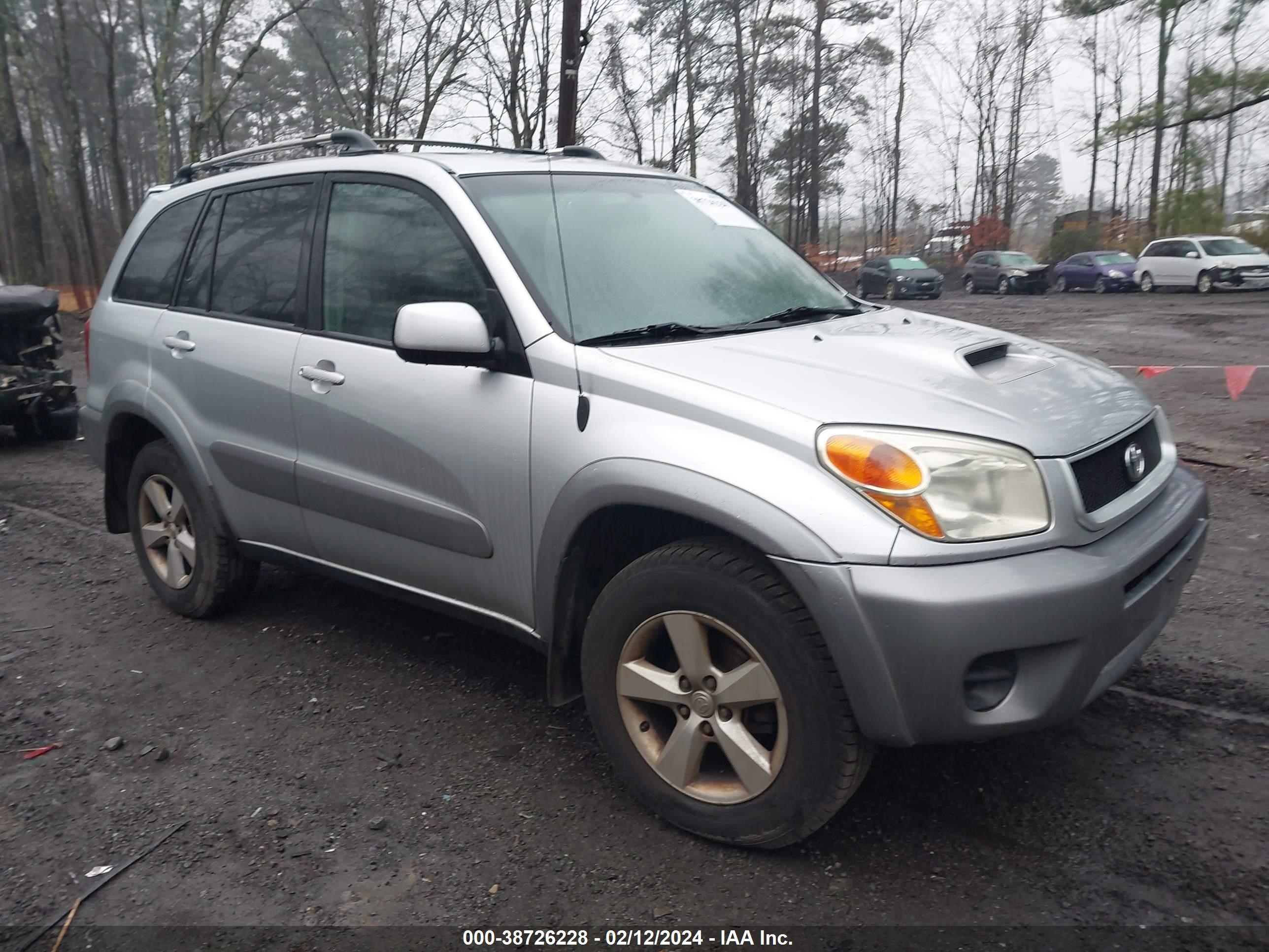 TOYOTA RAV 4 2005 jtehd20v556041304