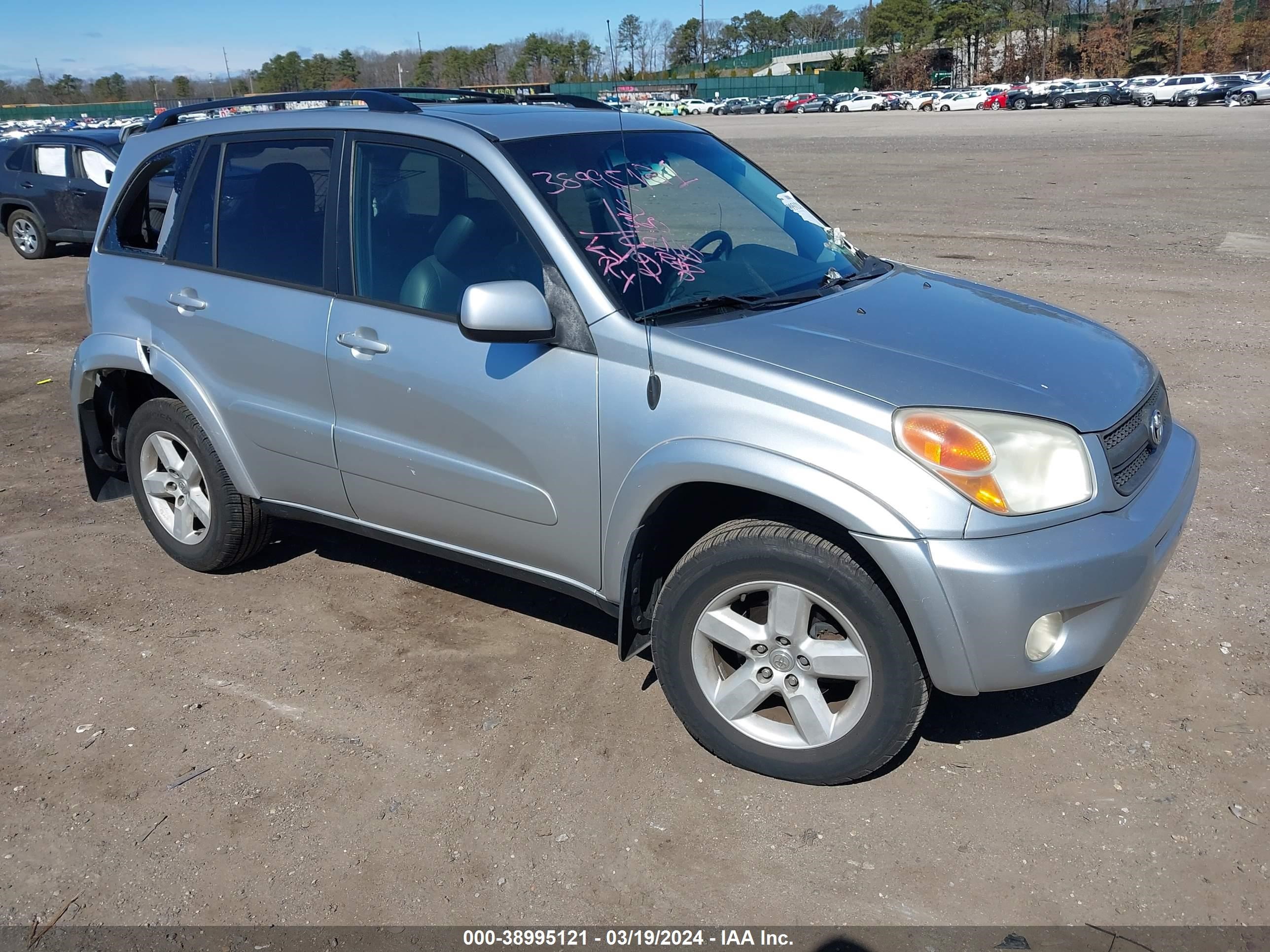 TOYOTA RAV 4 2005 jtehd20v656038055