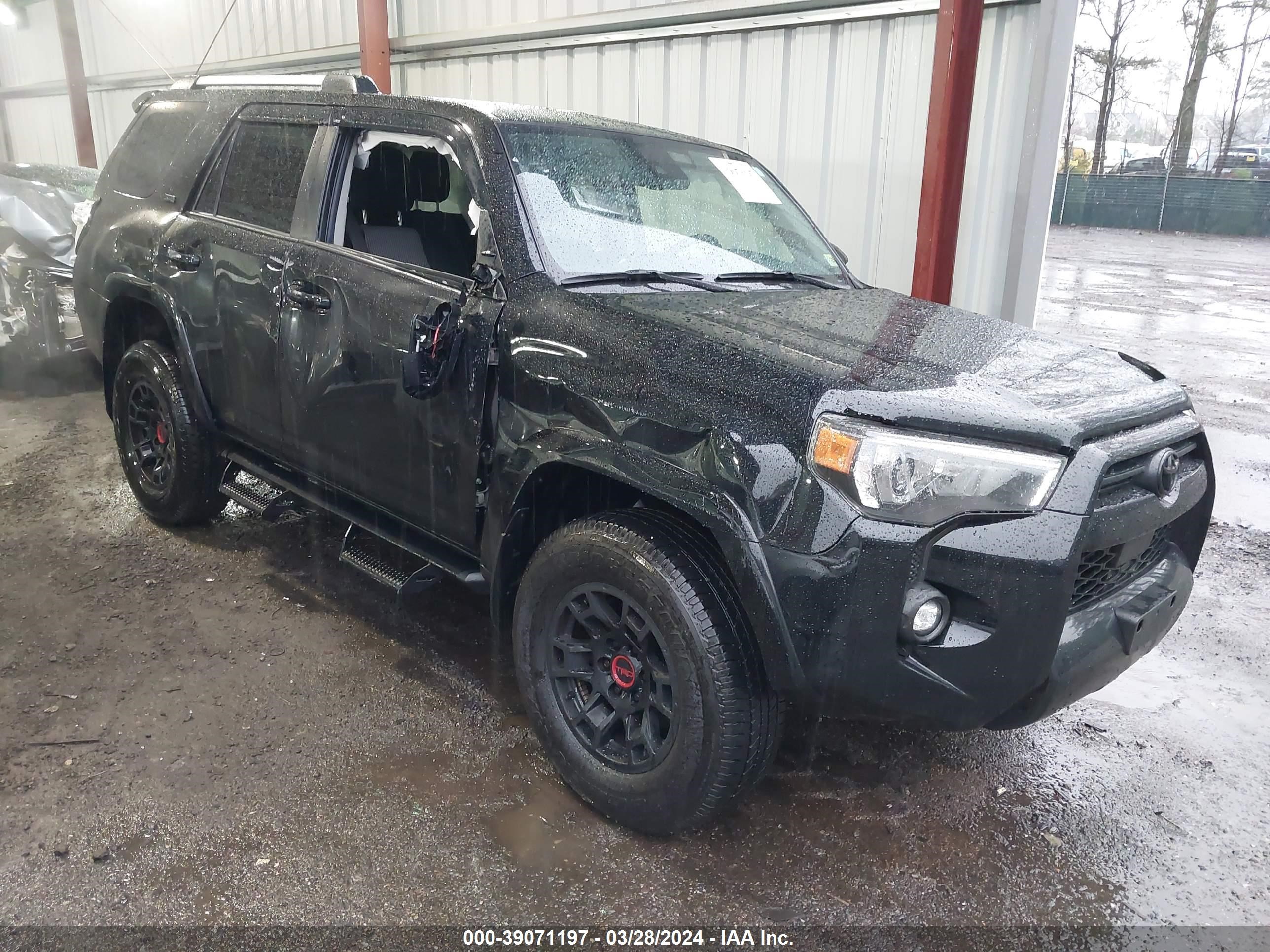 TOYOTA 4RUNNER 2022 jtemu5jrxn6000071