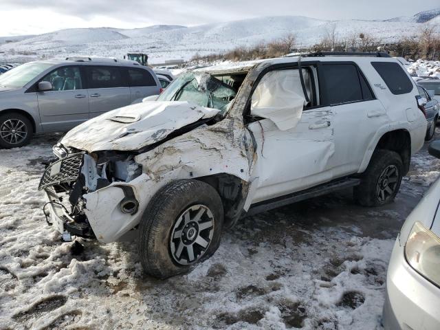 TOYOTA 4RUNNER SR 2022 jteru5jr1n6043963