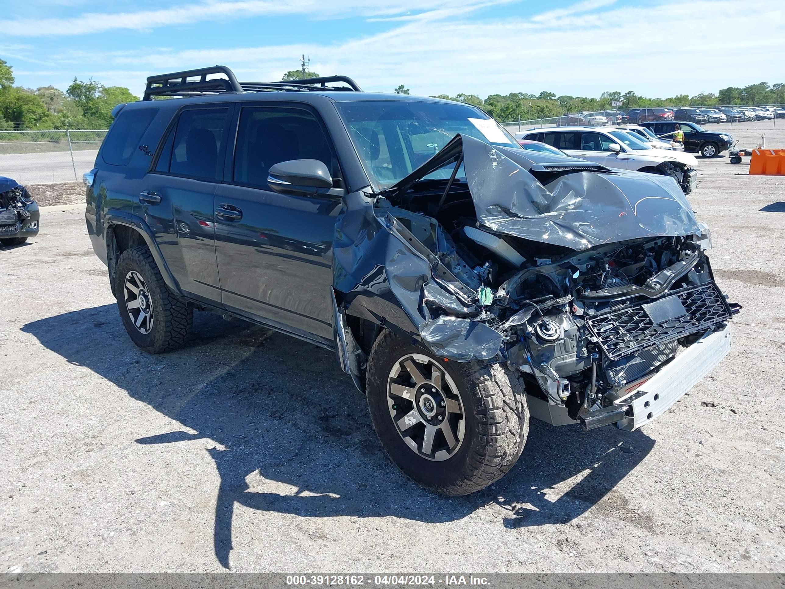 TOYOTA 4RUNNER 2024 jteru5jr3r6213245