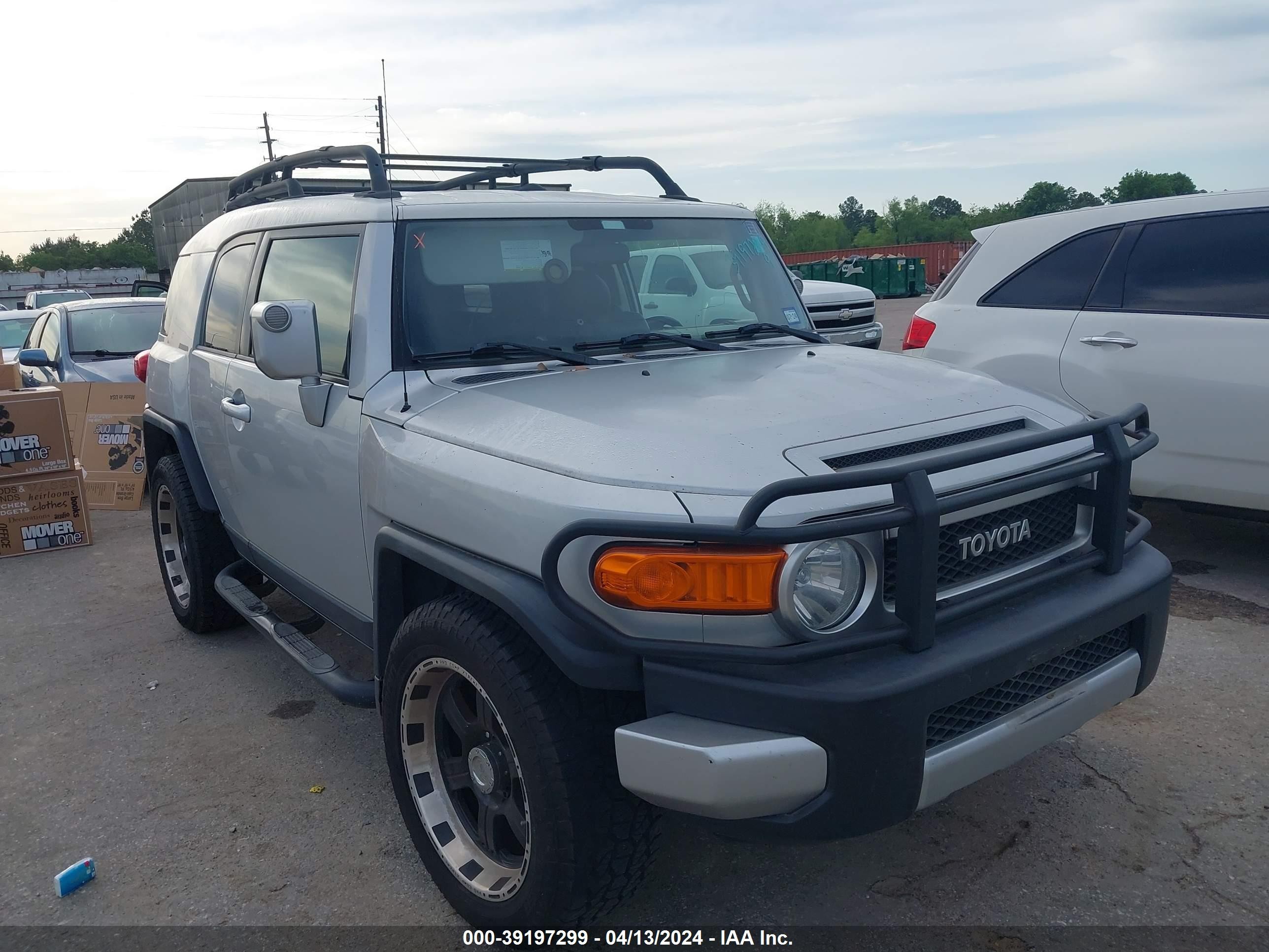 TOYOTA FJ CRUISER 2008 jtezu11f18k007121