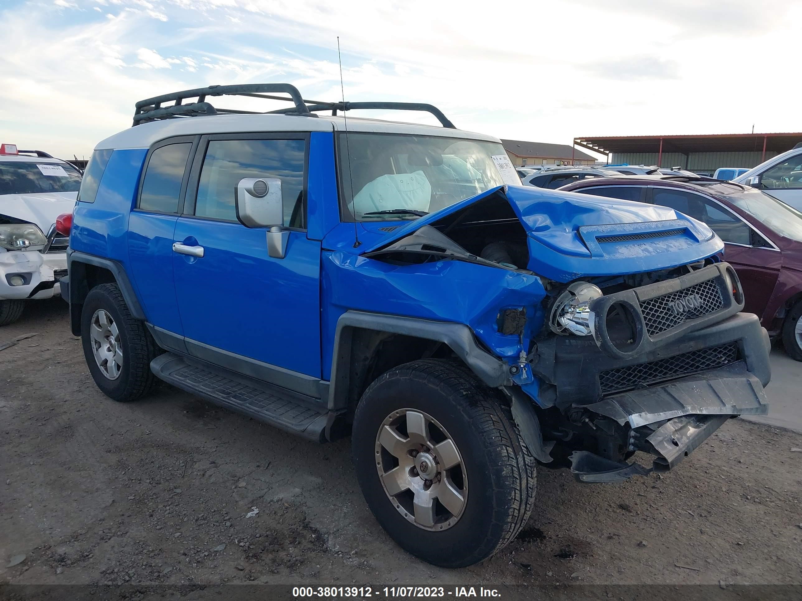 TOYOTA FJ CRUISER 2007 jtezu11f270015237