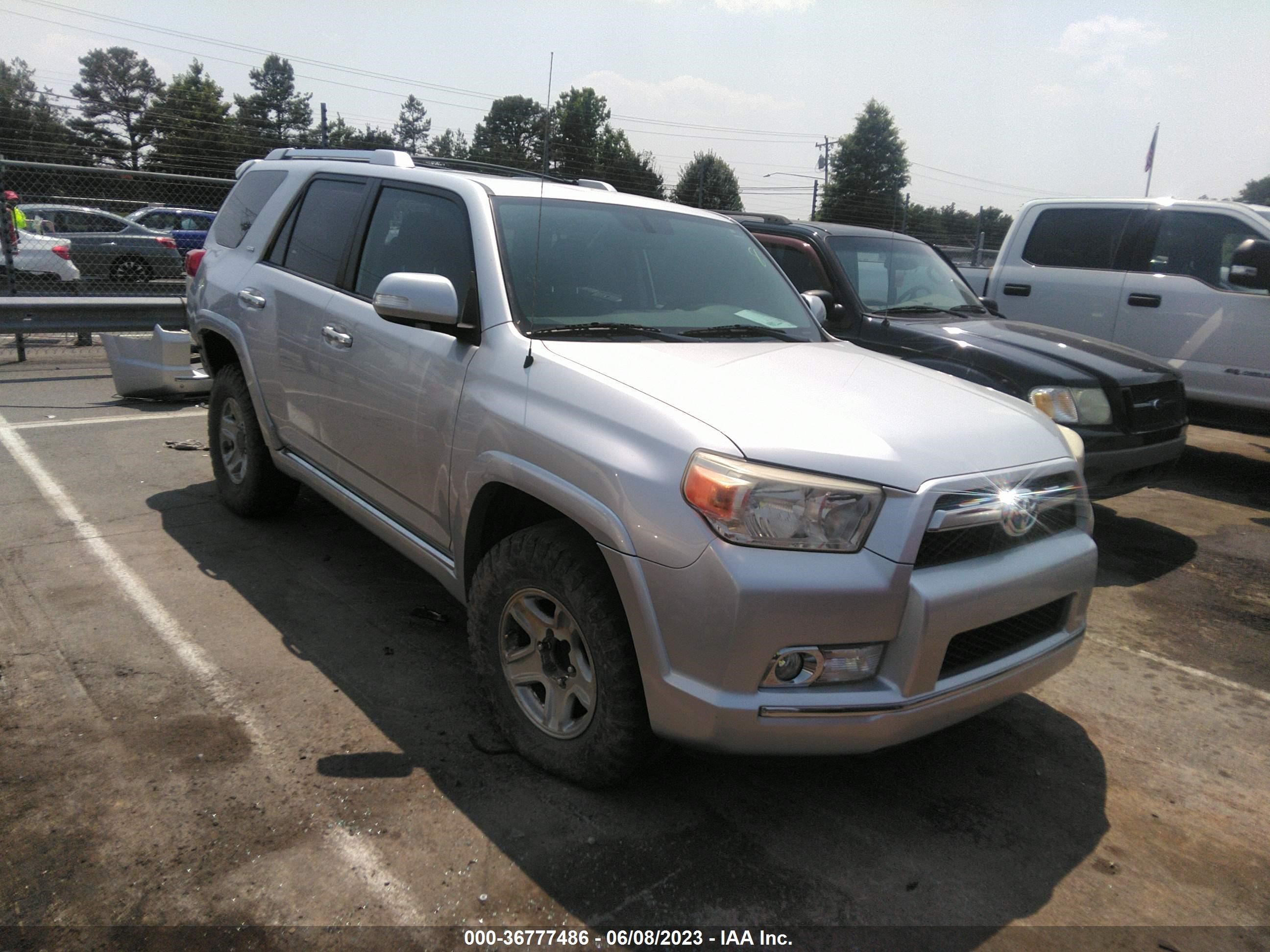 TOYOTA 4RUNNER 2011 jtezu5jr1b5018255