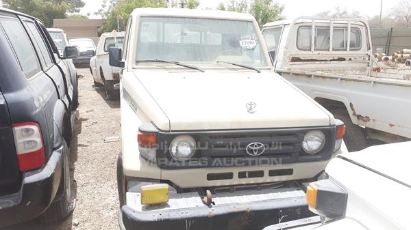 TOYOTA LAND CRUISER 2004 jtflb71jx48005230