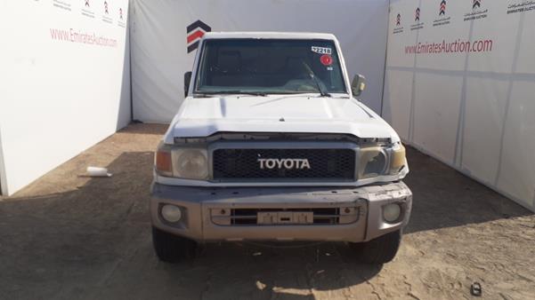 TOYOTA LAND CRUISER PICKUP 2009 jtflj73j096048123