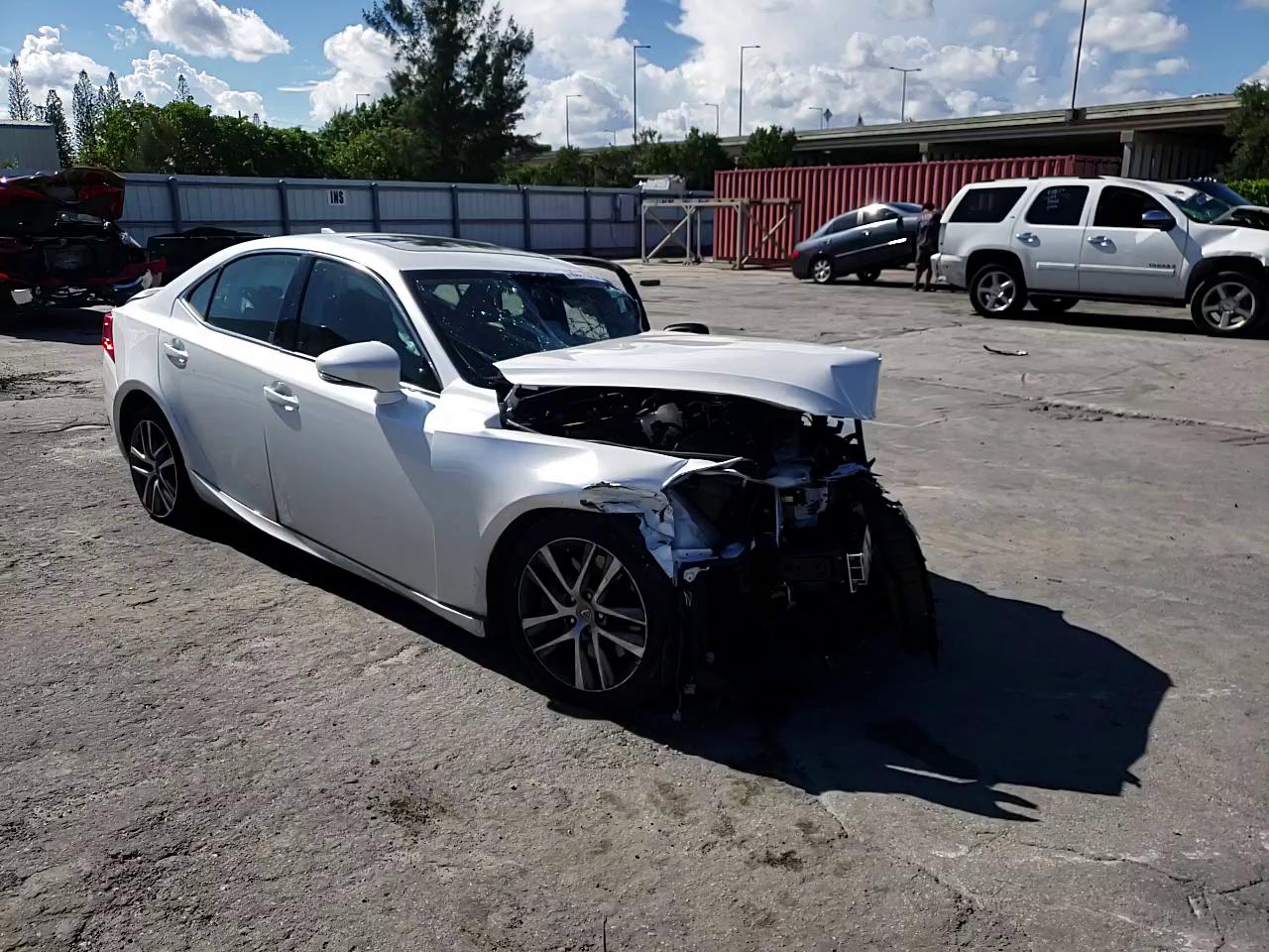 LEXUS IS 300 2019 jthba1d27k5092123