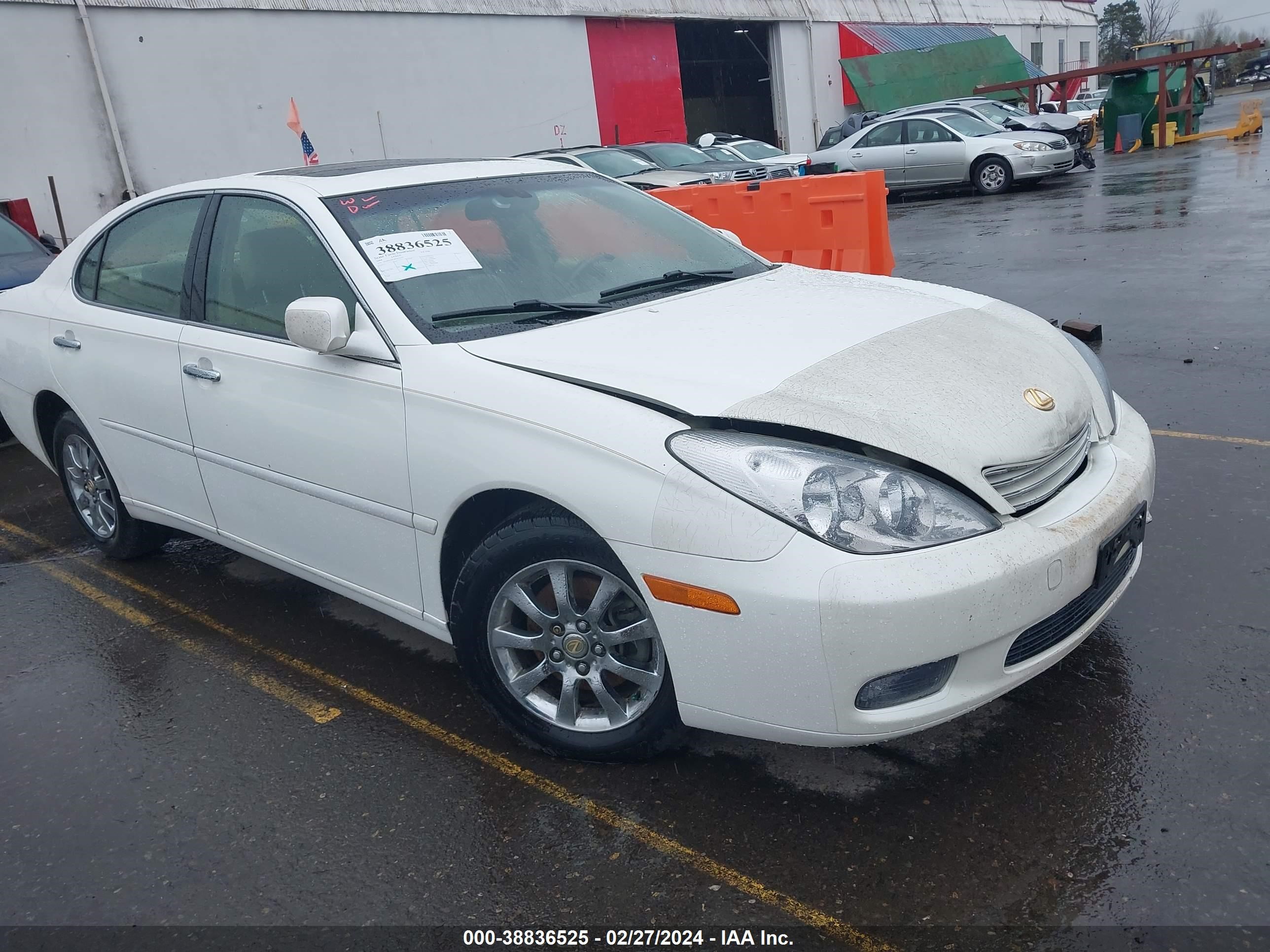 LEXUS ES 2004 jthba30g445032431