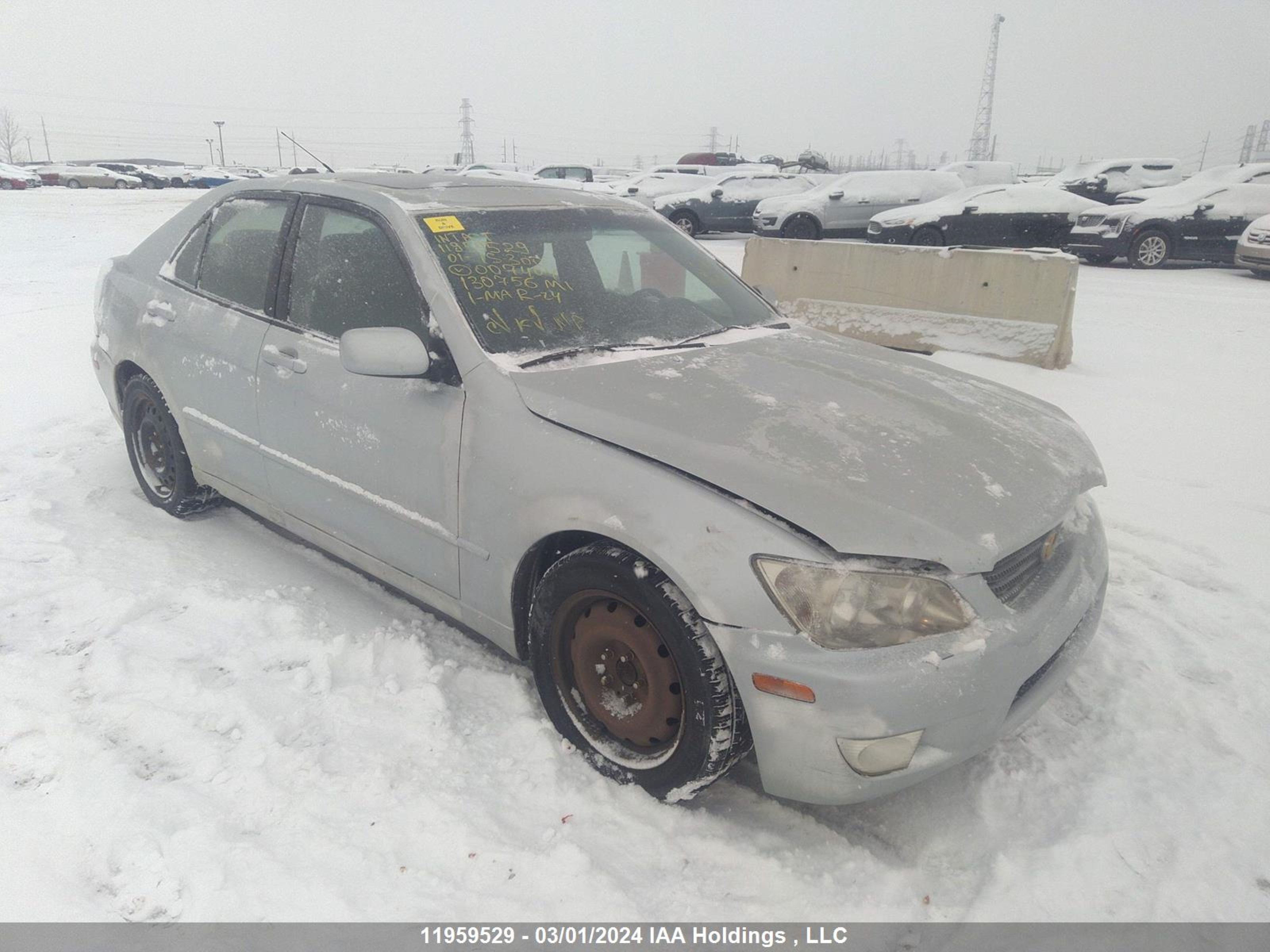 LEXUS IS 2001 jthbd182110007404