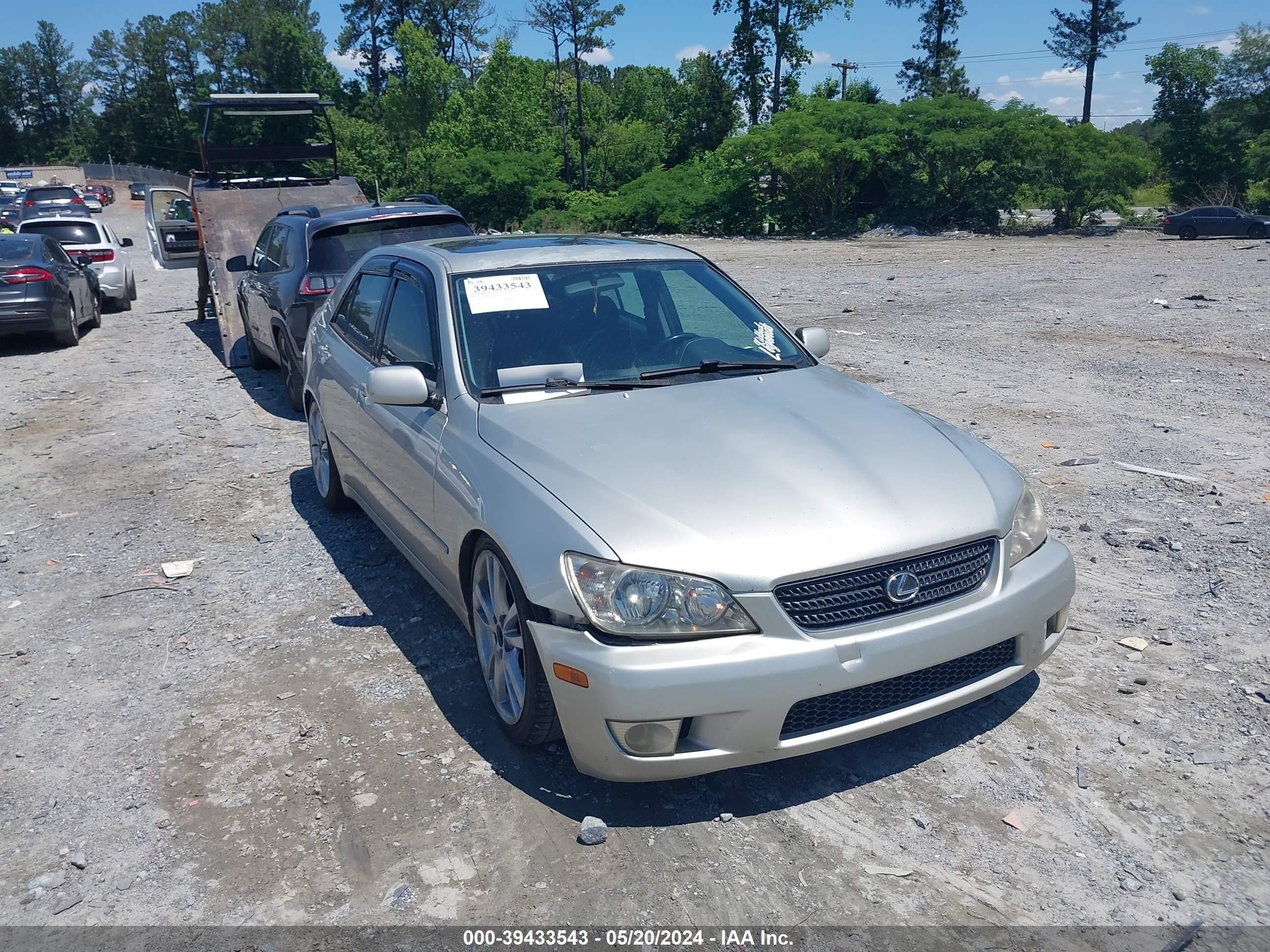 LEXUS IS 2001 jthbd182610019399