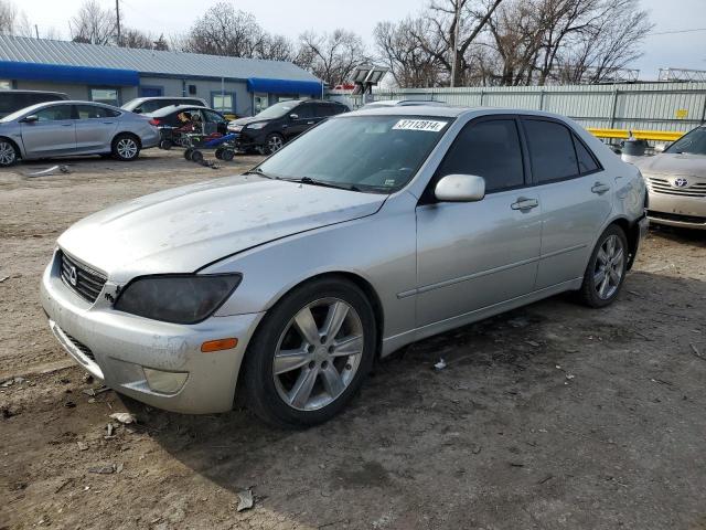 LEXUS IS 2001 jthbd182910033507