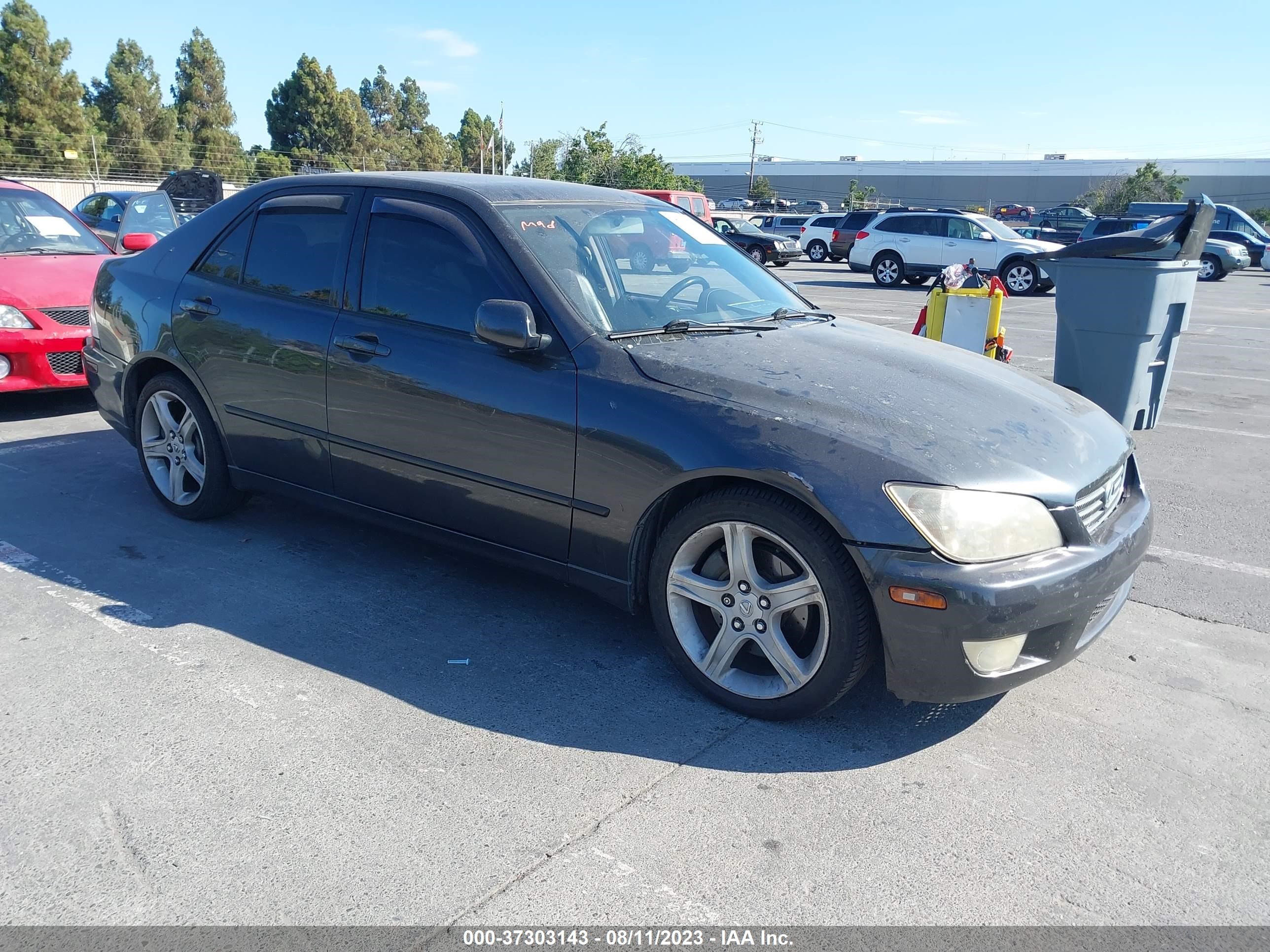 LEXUS IS 2001 jthbd182x10029708