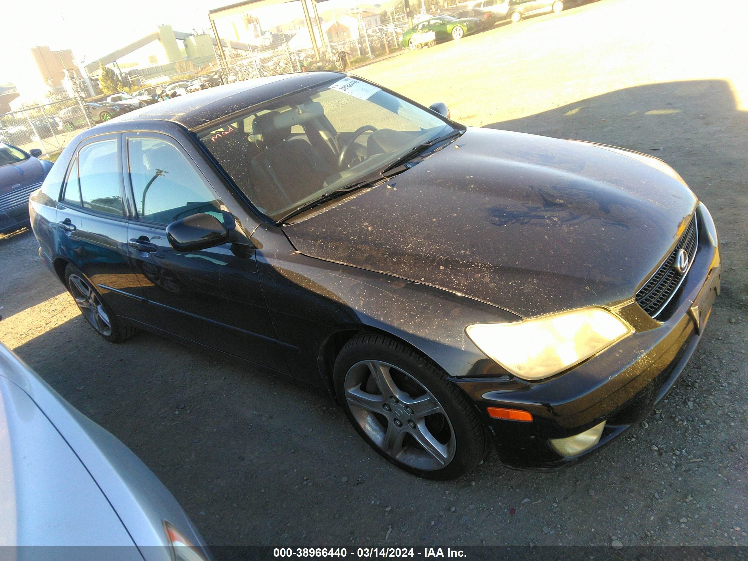 LEXUS IS 2003 jthbd192130072013