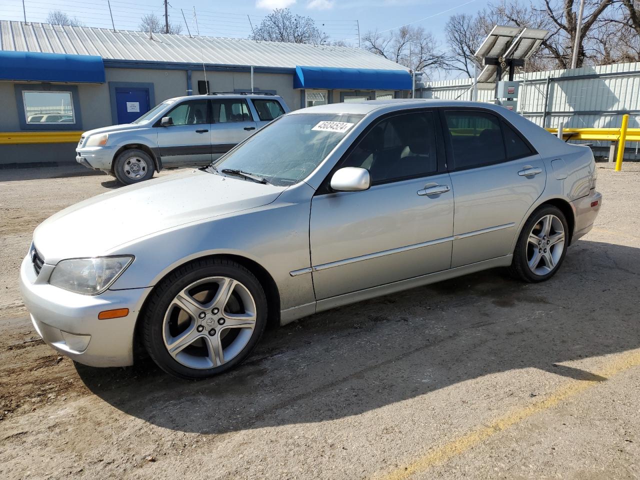 LEXUS IS 2002 jthbd192220038550