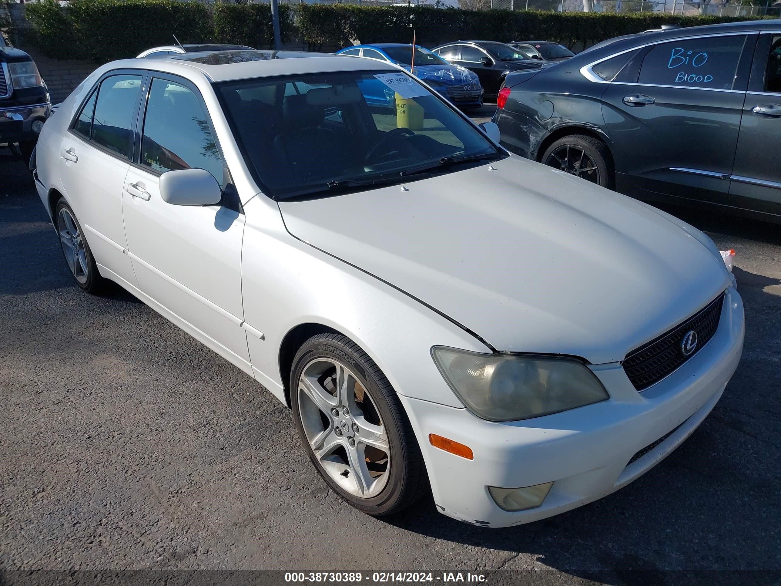 LEXUS IS 2003 jthbd192230077544