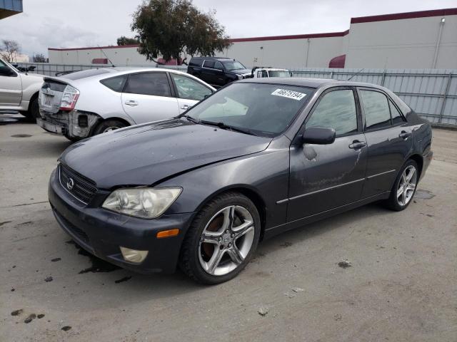 LEXUS IS 2002 jthbd192520047713