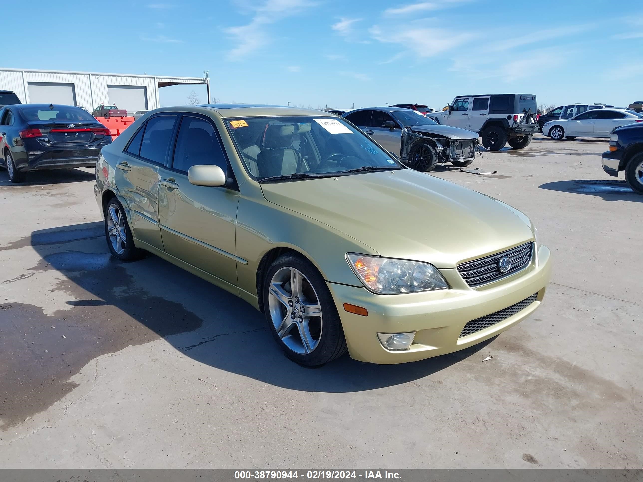 LEXUS IS 2002 jthbd192620036297