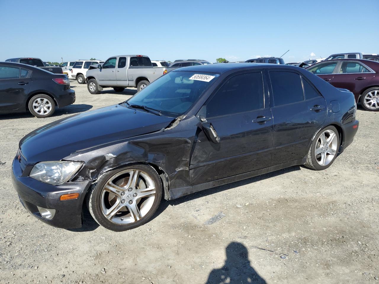 LEXUS IS 2004 jthbd192640082439