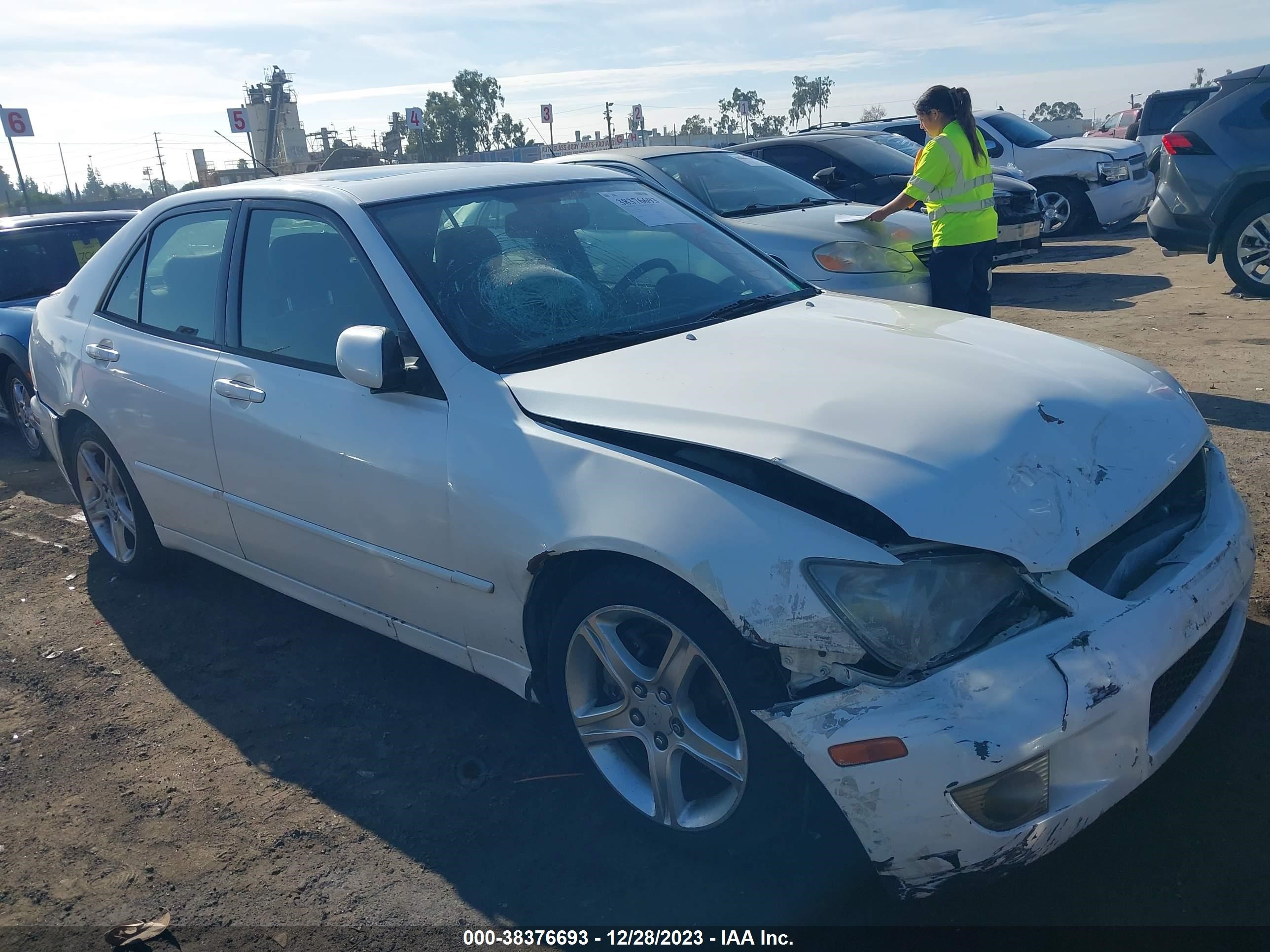 LEXUS IS 2005 jthbd192750096058