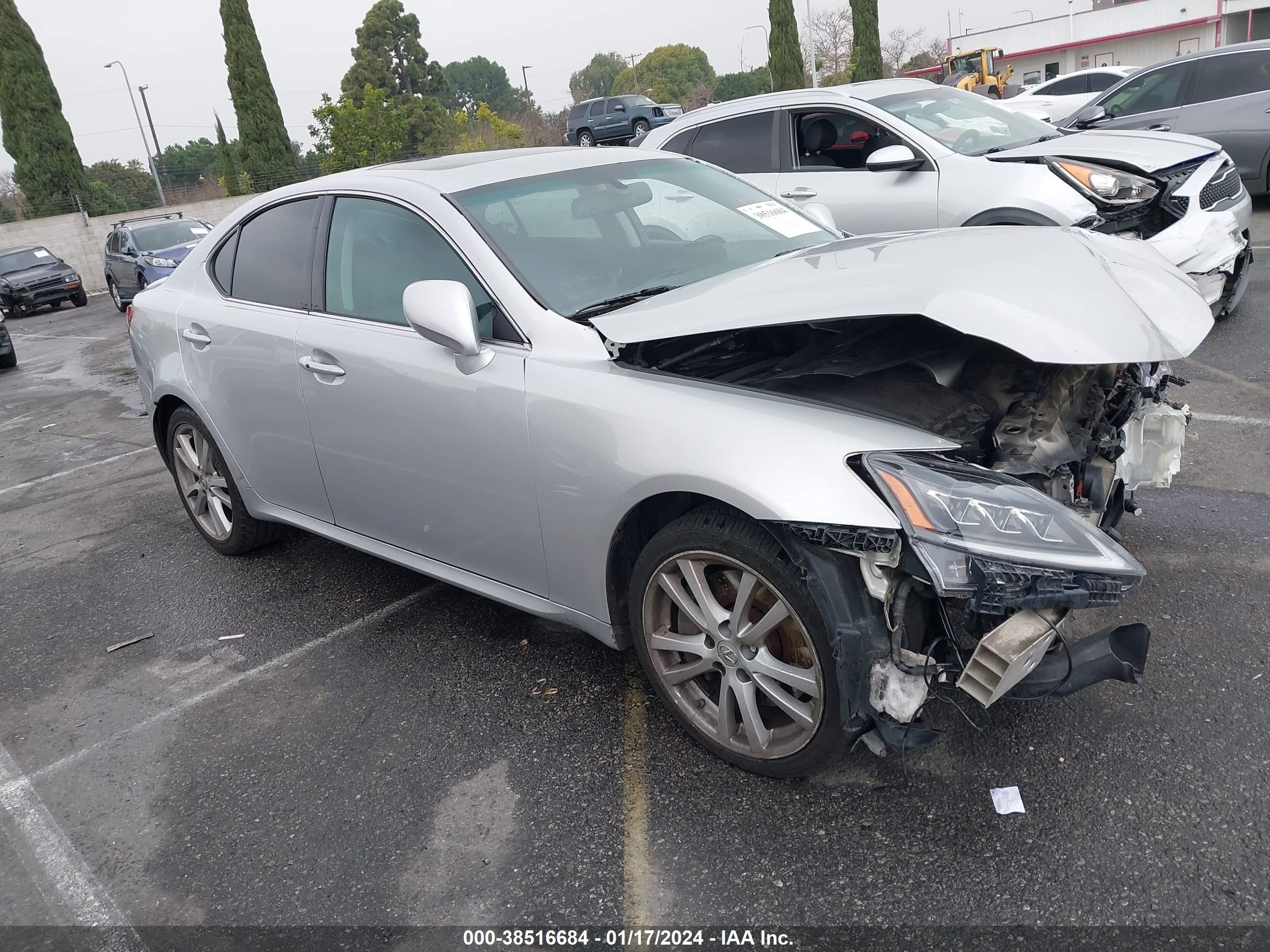 LEXUS IS 2006 jthbe262065001755