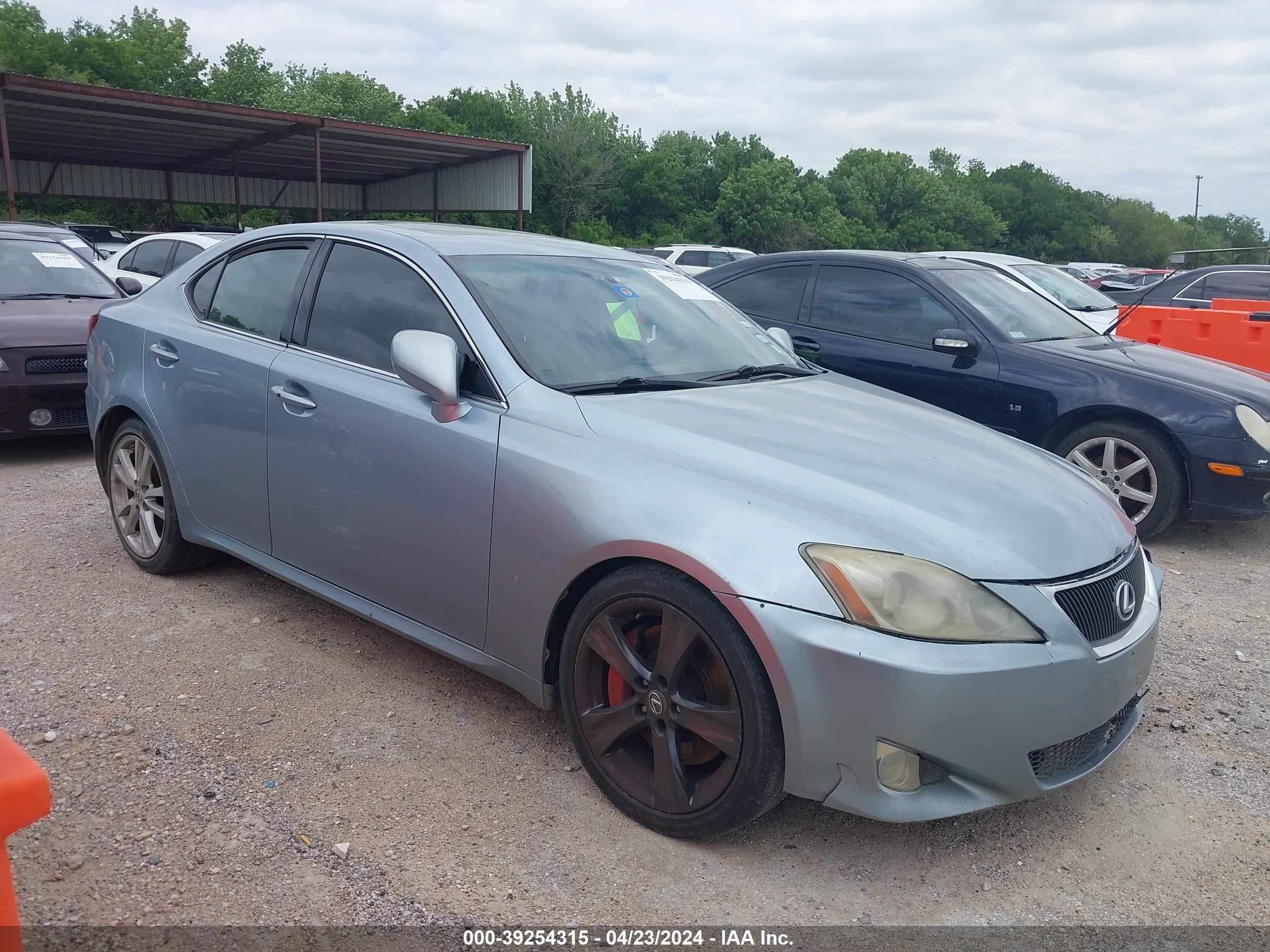 LEXUS IS 2006 jthbe262065003165