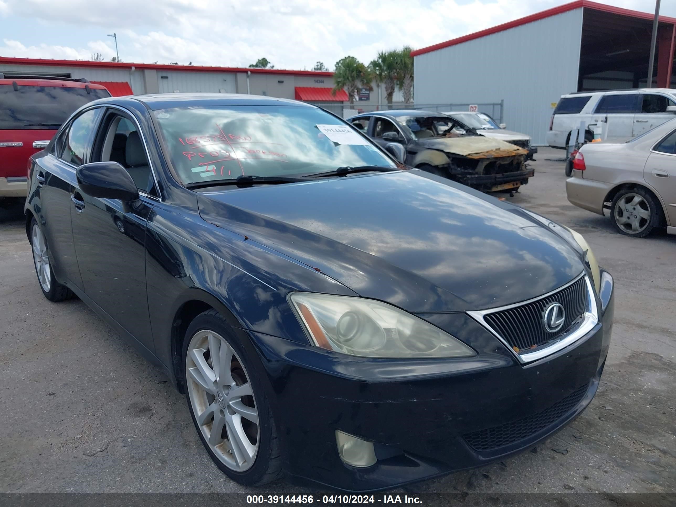 LEXUS IS 2006 jthbe262065006065