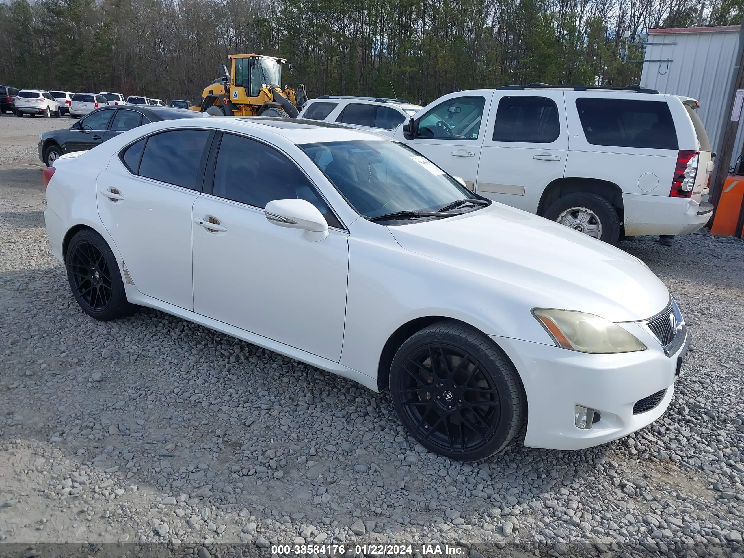 LEXUS IS 2009 jthbe262095022481