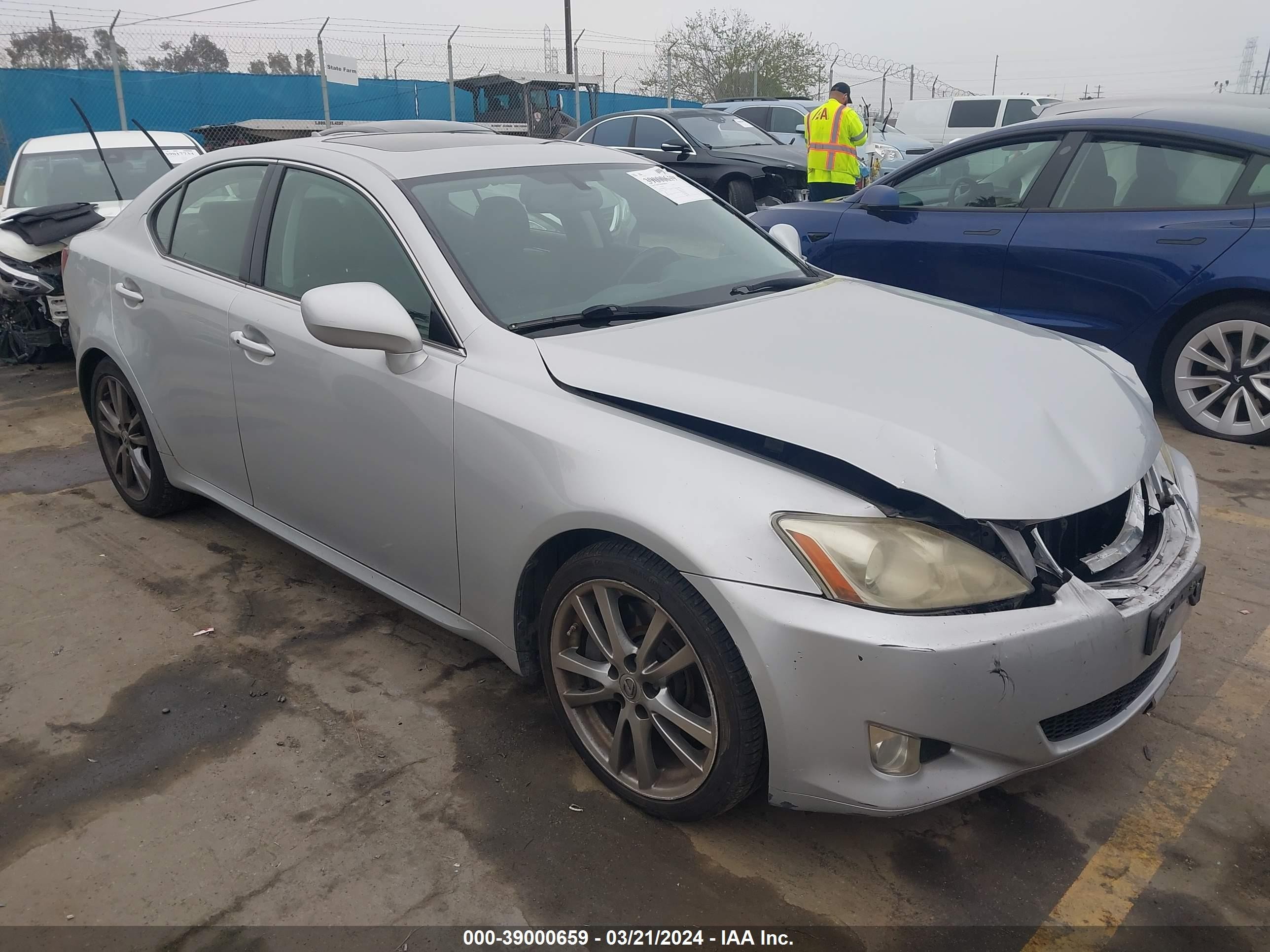 LEXUS IS 2008 jthbe262185020737