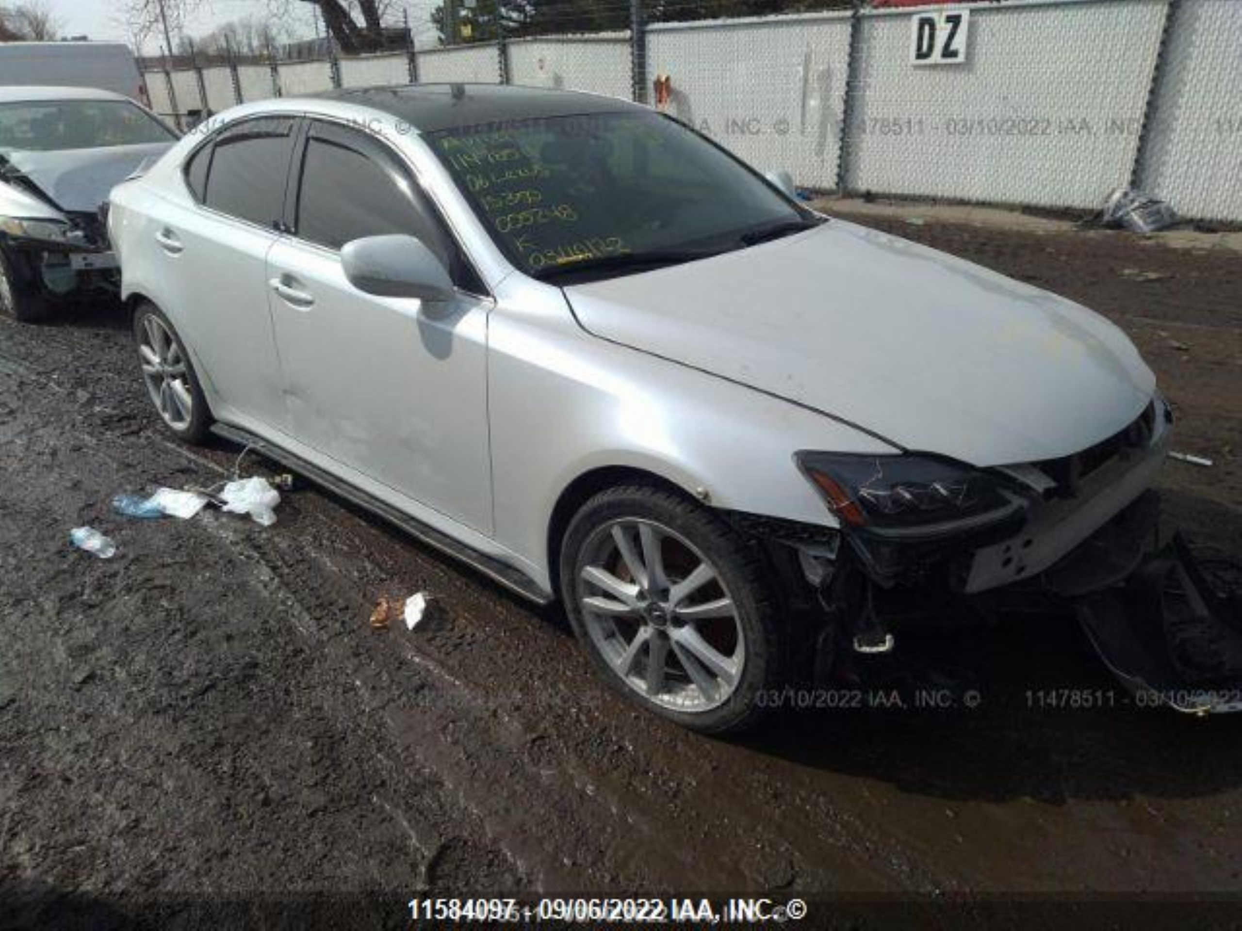 LEXUS IS 2006 jthbe262365005248