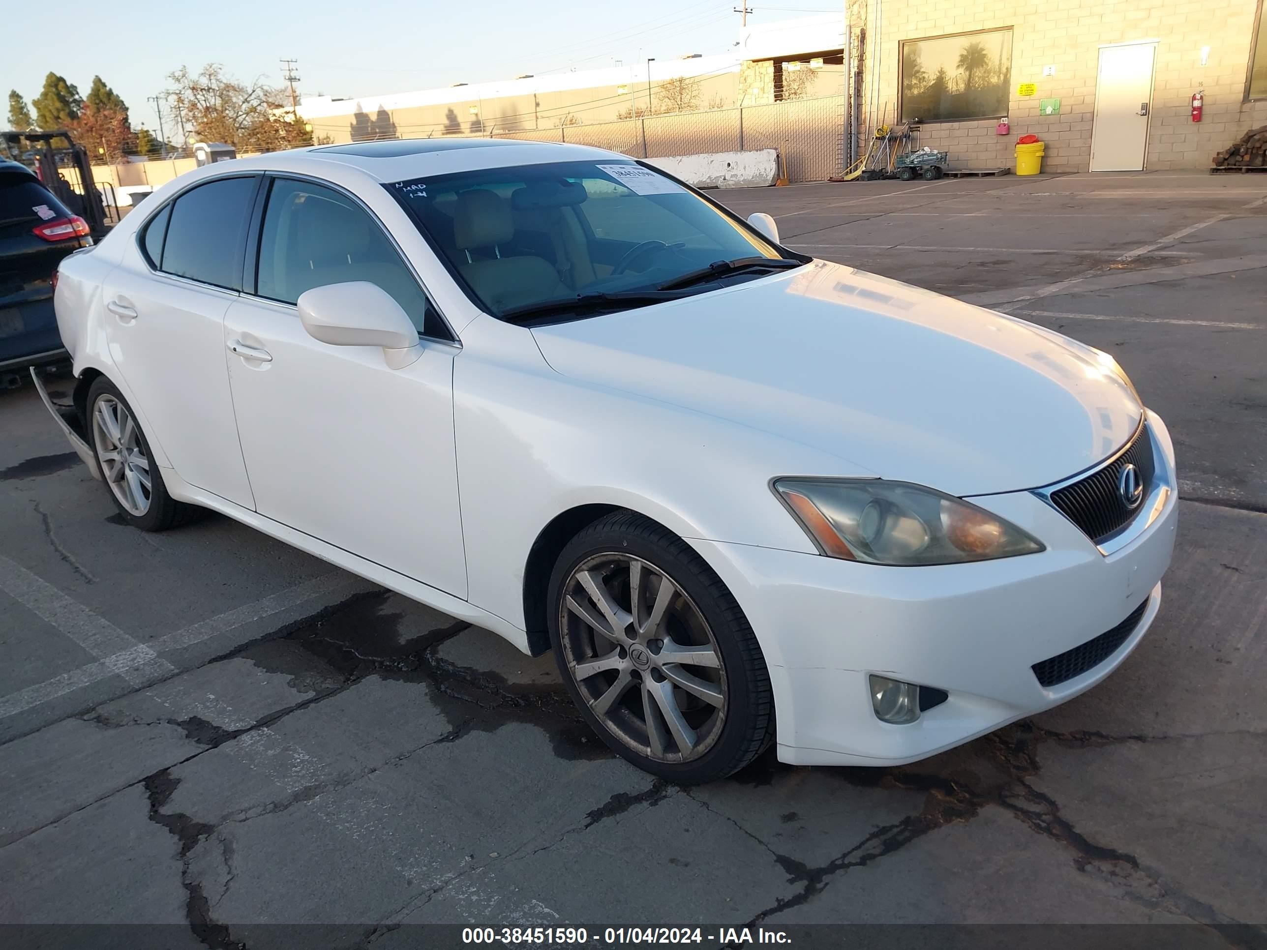 LEXUS IS 2006 jthbe262465011124