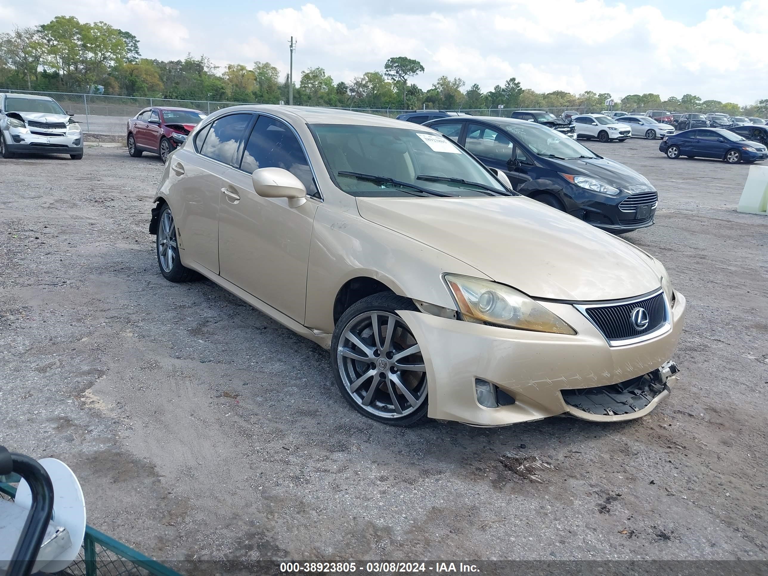 LEXUS IS 2008 jthbe262585019753