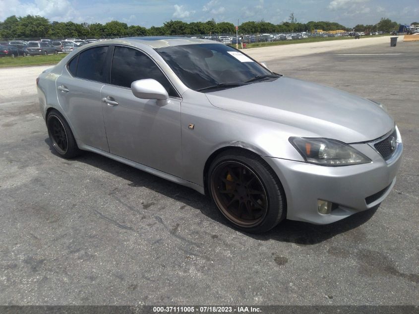 LEXUS IS 2008 jthbe262585020983