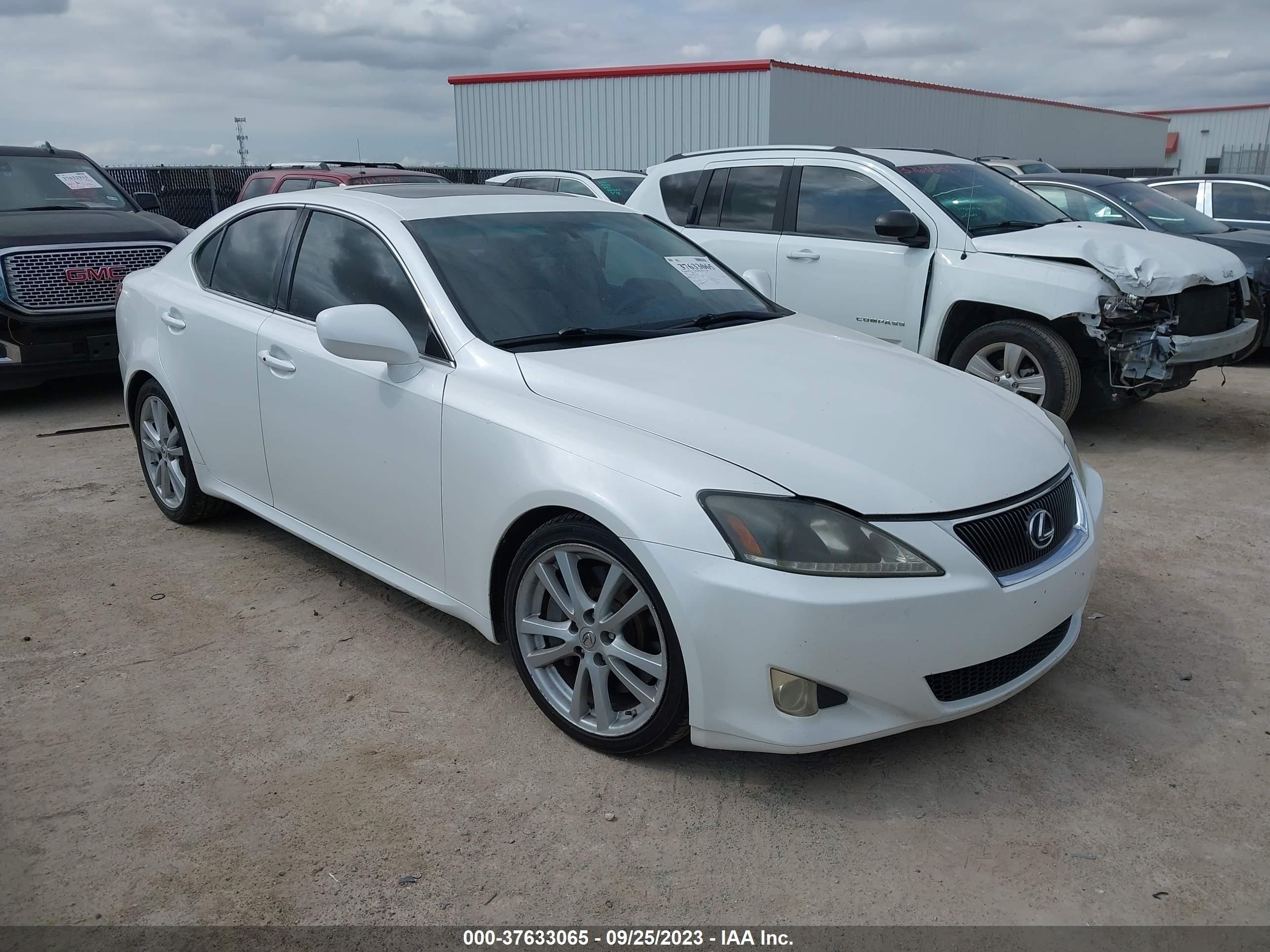 LEXUS IS 2008 jthbe262585021566