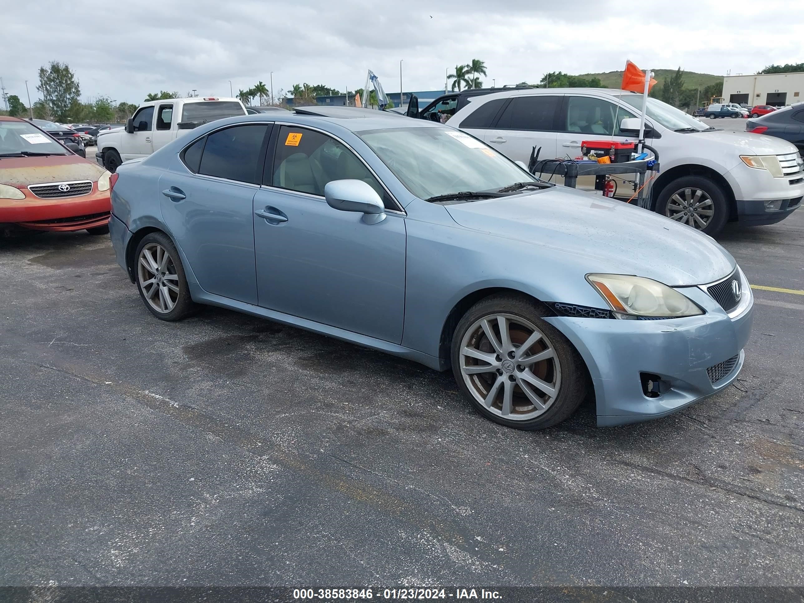 LEXUS IS 2007 jthbe262975013484