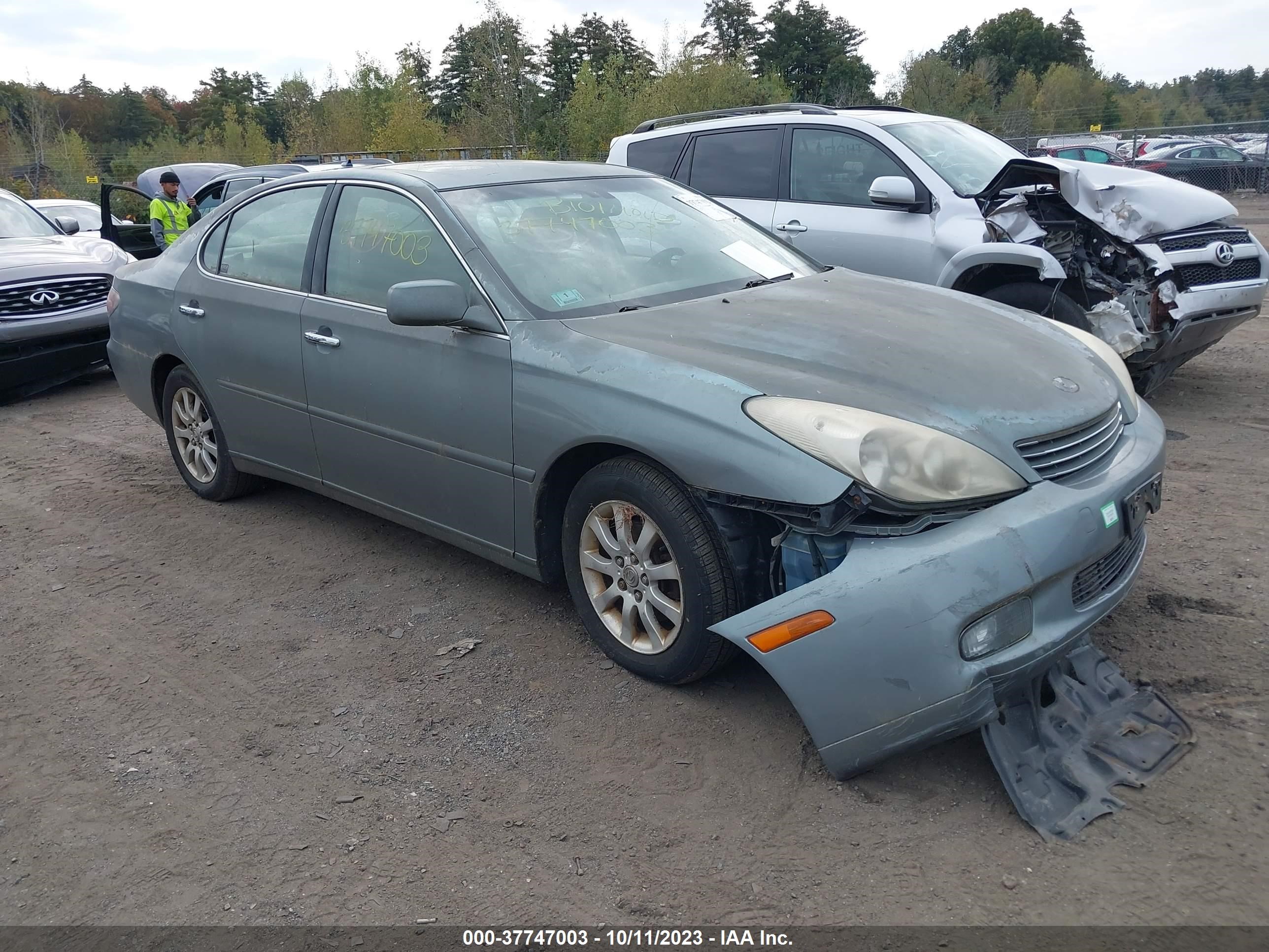 LEXUS ES 2002 jthbf30g020073523