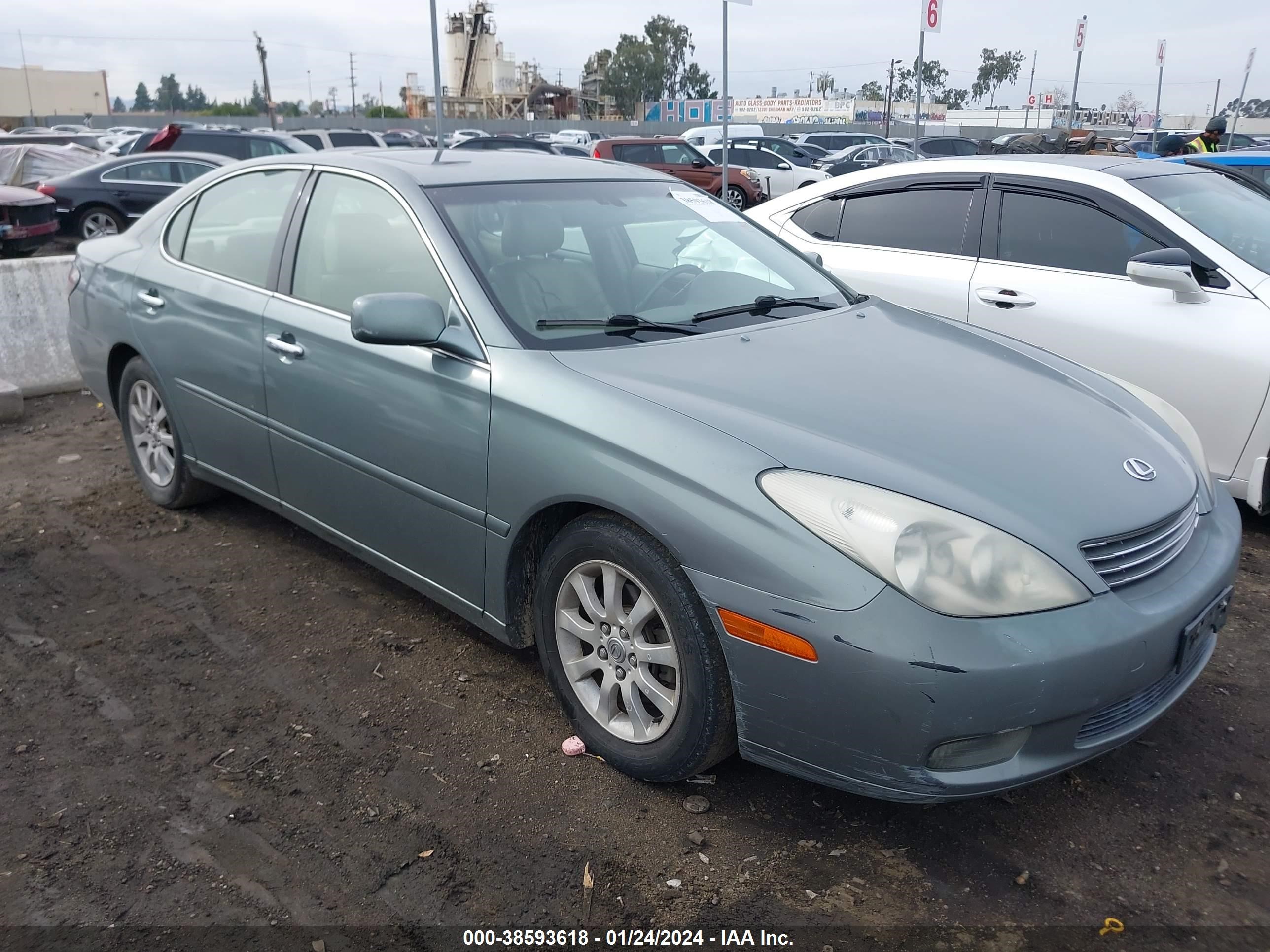 LEXUS ES 2003 jthbf30g036018519