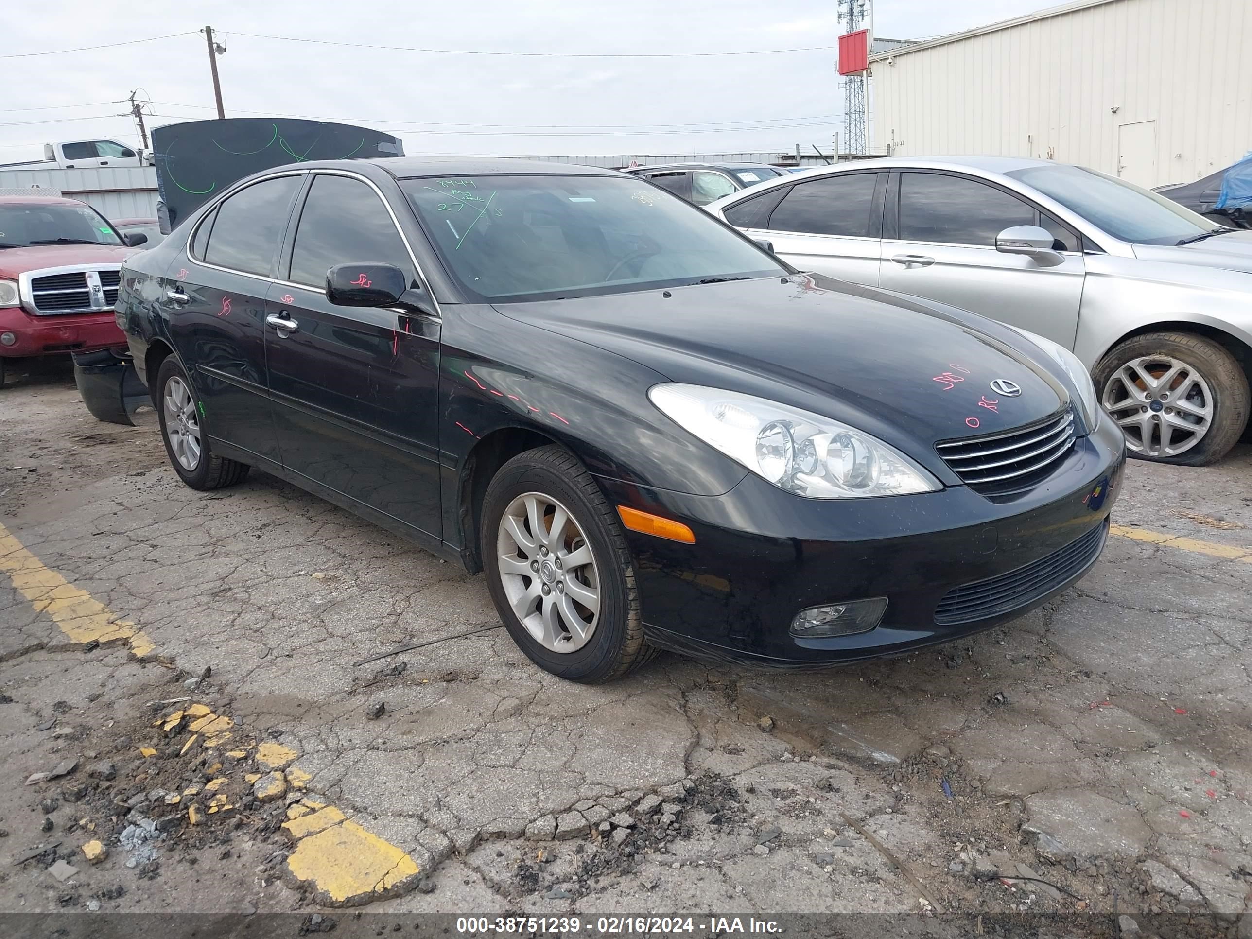 LEXUS ES 2003 jthbf30g130126263