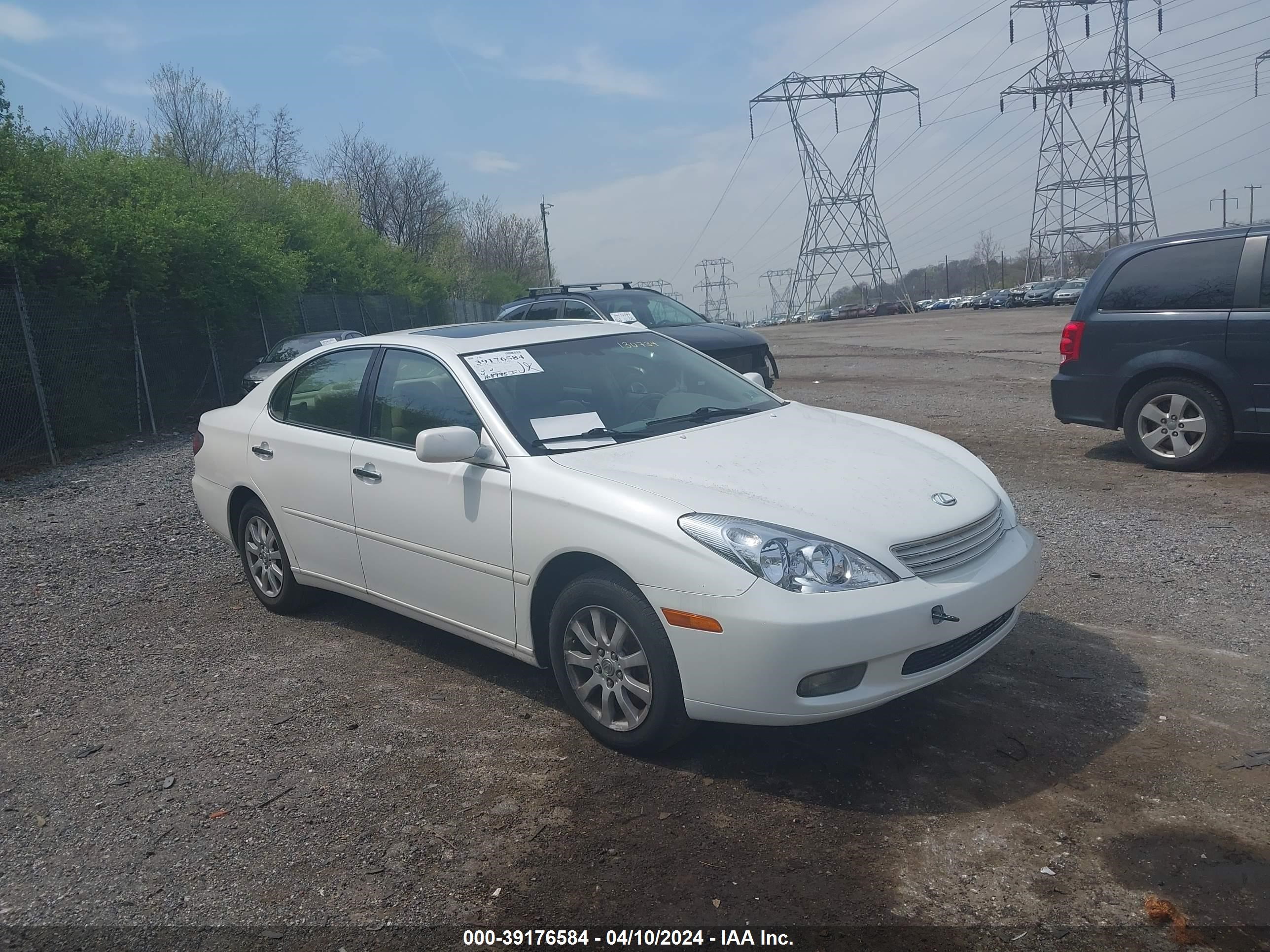 LEXUS ES 2003 jthbf30g130130734