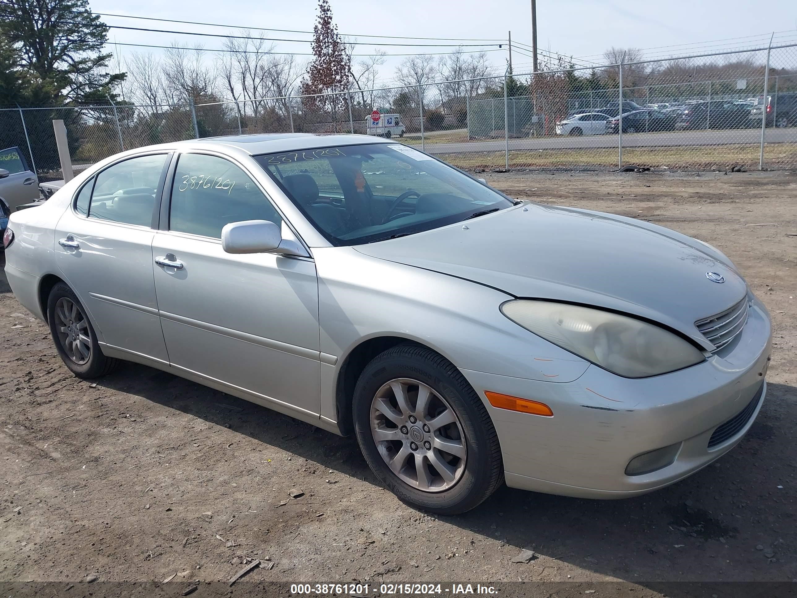 LEXUS ES 2003 jthbf30g136009537