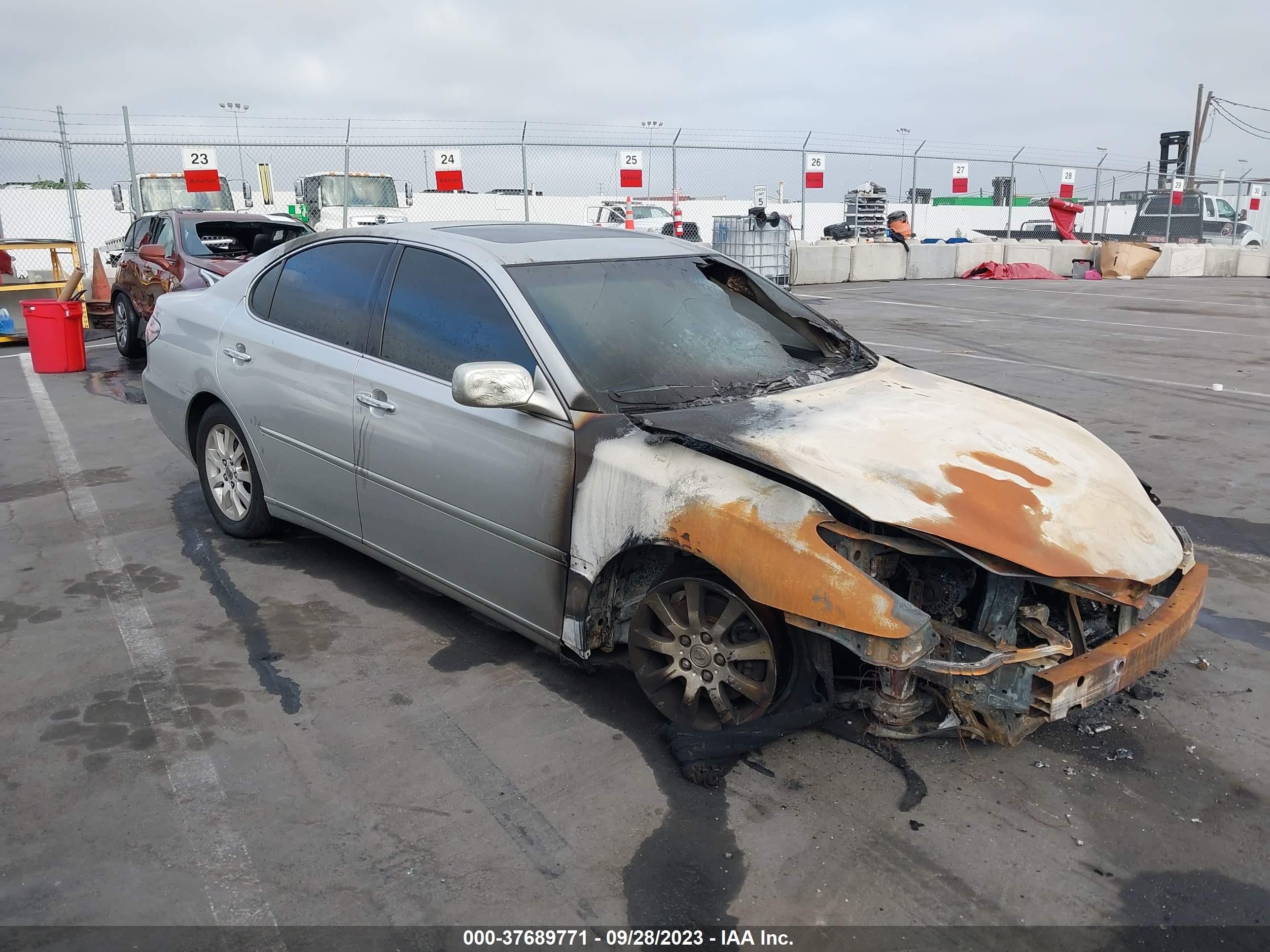 LEXUS ES 2003 jthbf30g330150080