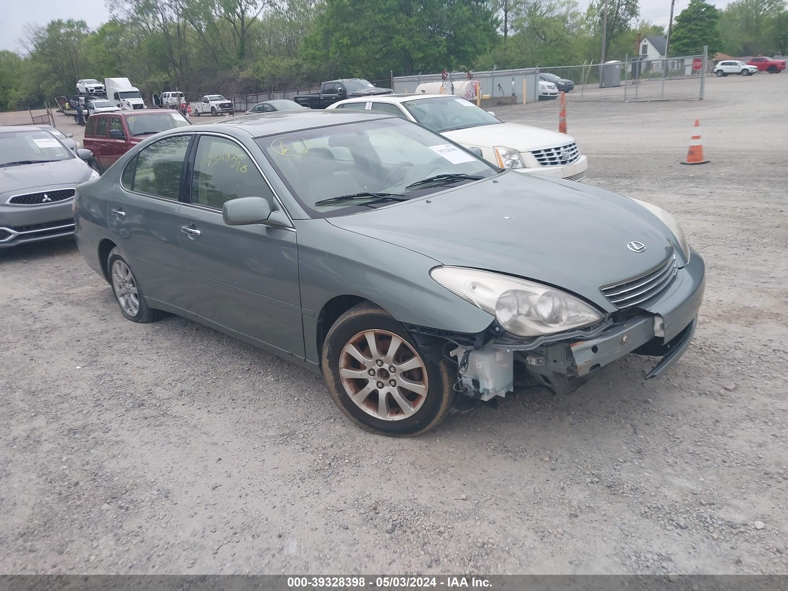 LEXUS ES 2003 jthbf30g830102560