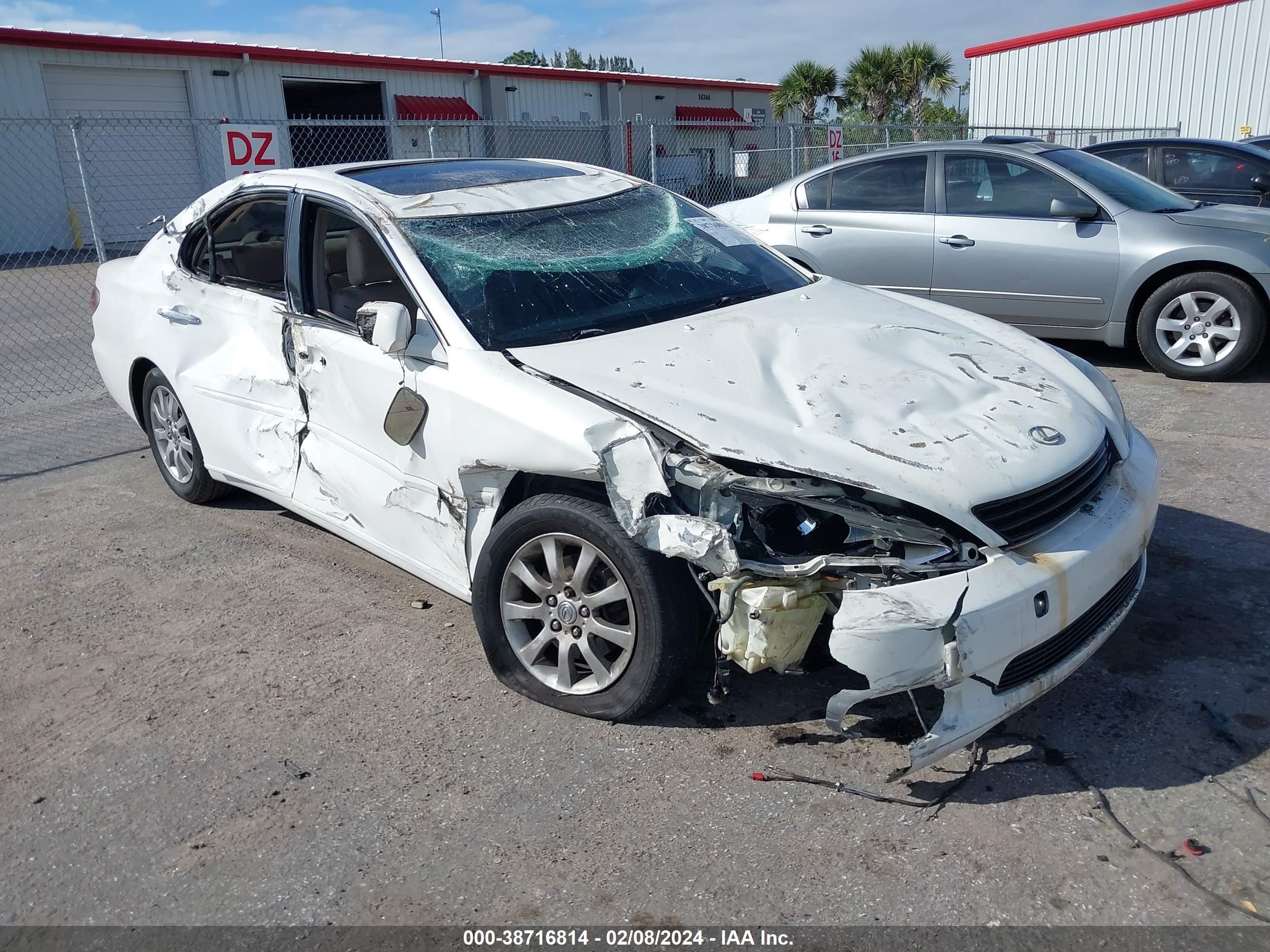 LEXUS ES 2003 jthbf30g830124834