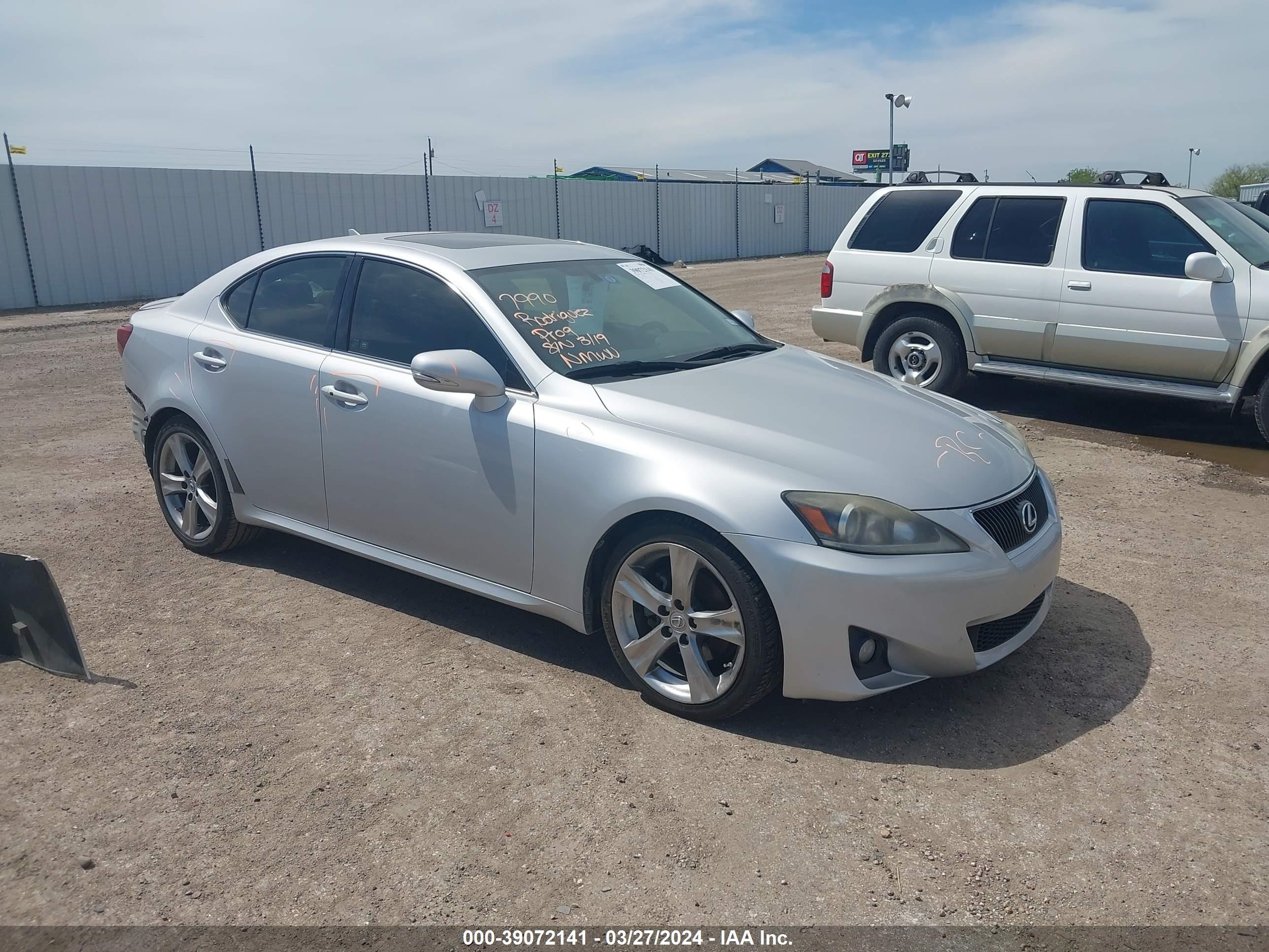 LEXUS IS 2011 jthbf5c2xb5148291