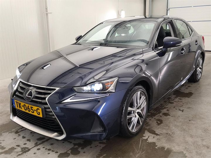 LEXUS IS 2018 jthbh5d2005067564