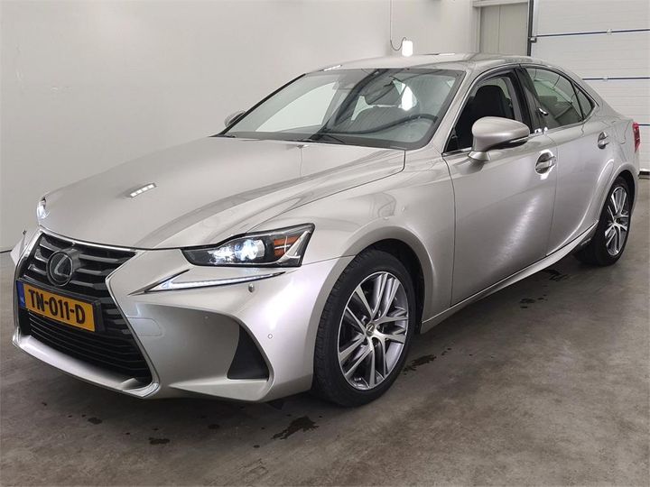 LEXUS IS 2018 jthbh5d2305073584